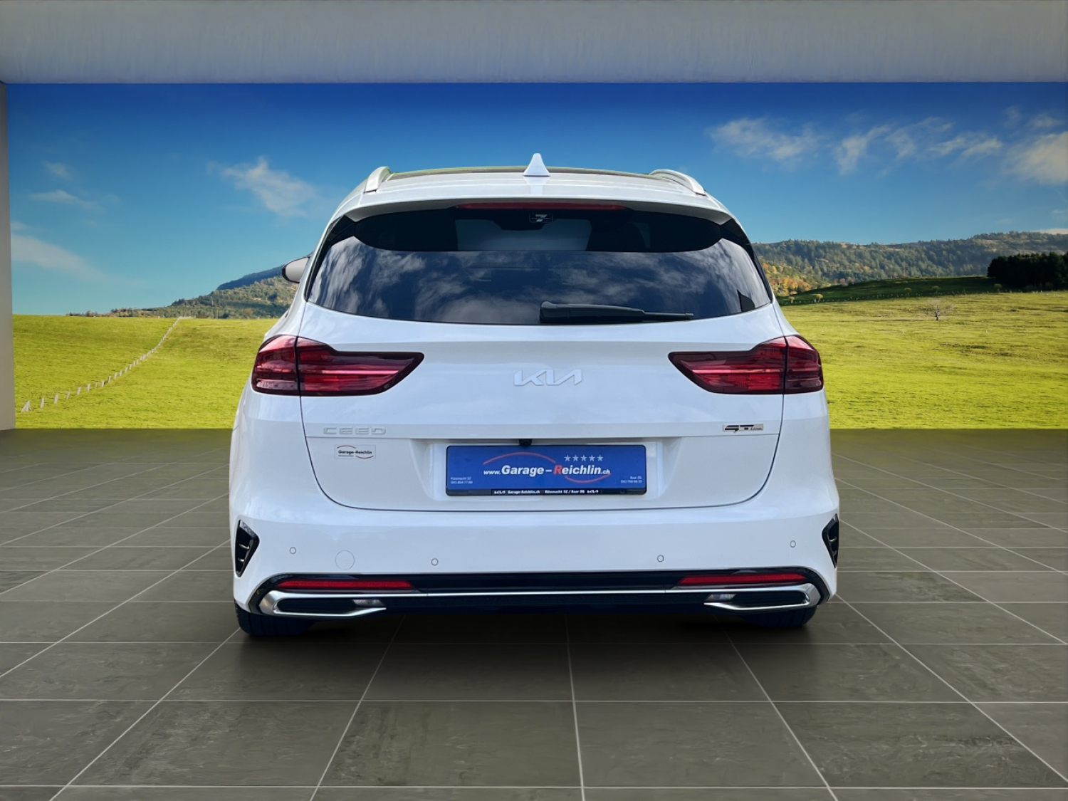 KIA Ceed SW 1.5 T-GDi MHEV GT-Line-showroom-element-3