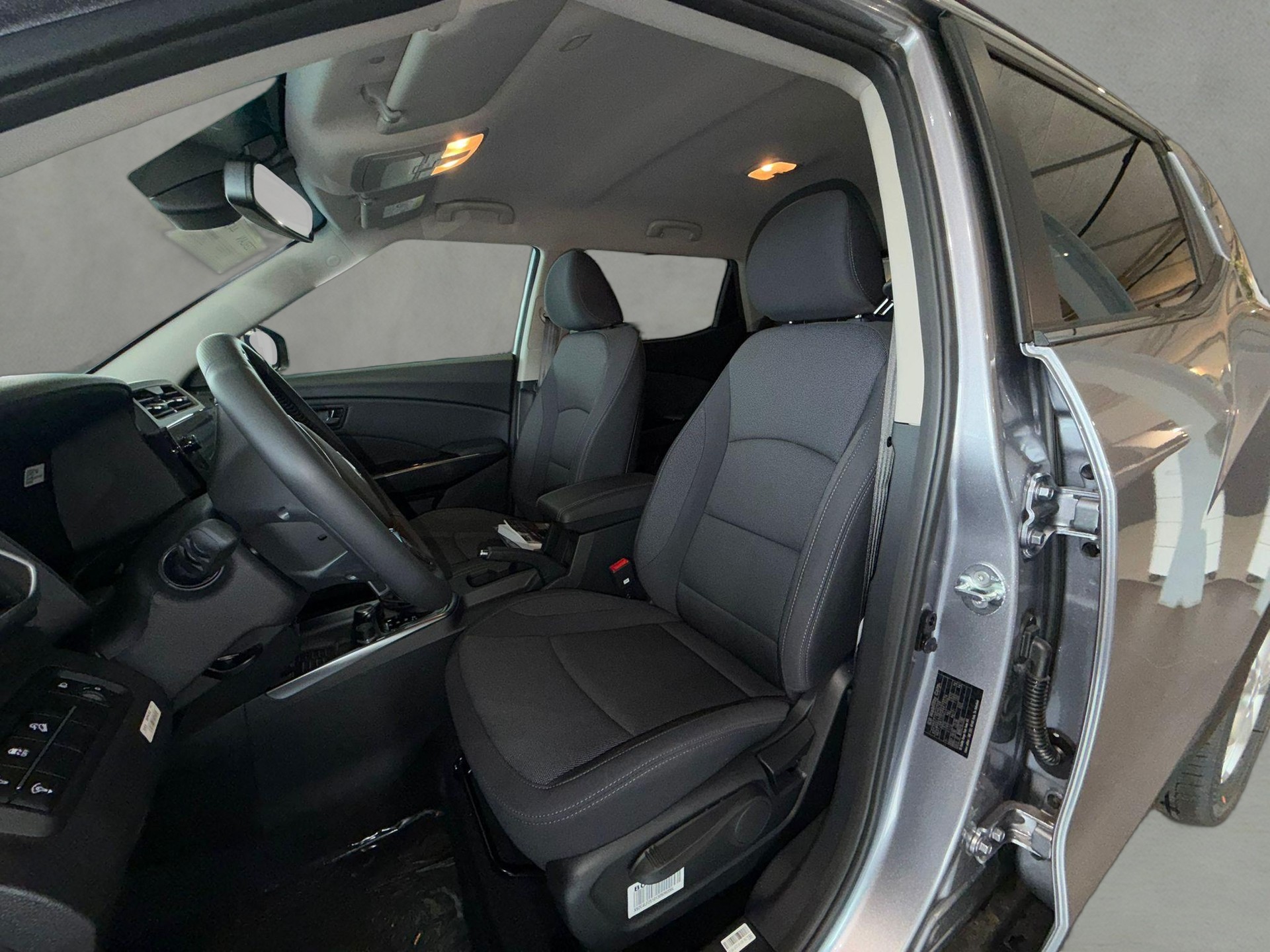 KGM-SsangYong Tivoli 1.5 T-Gdi Steel 4WD-image-7