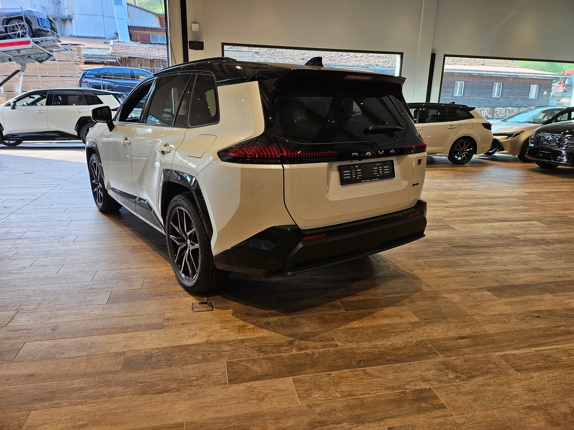 TOYOTA RAV-4 2.5 HSD GR Sport e-CVT 4WDđ„8-fachđ„-image-12