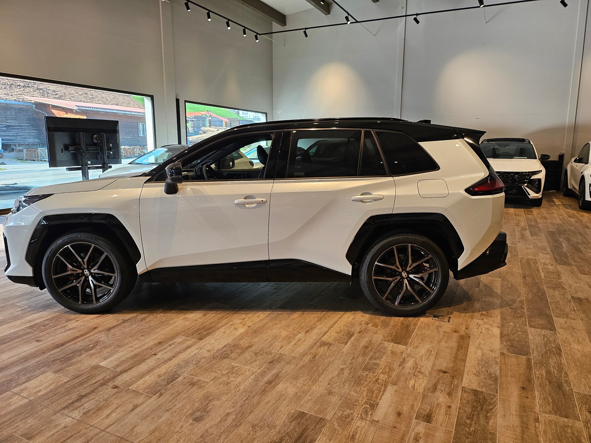 TOYOTA RAV-4 2.5 HSD GR Sport e-CVT 4WDđ„8-fachđ„-image-14