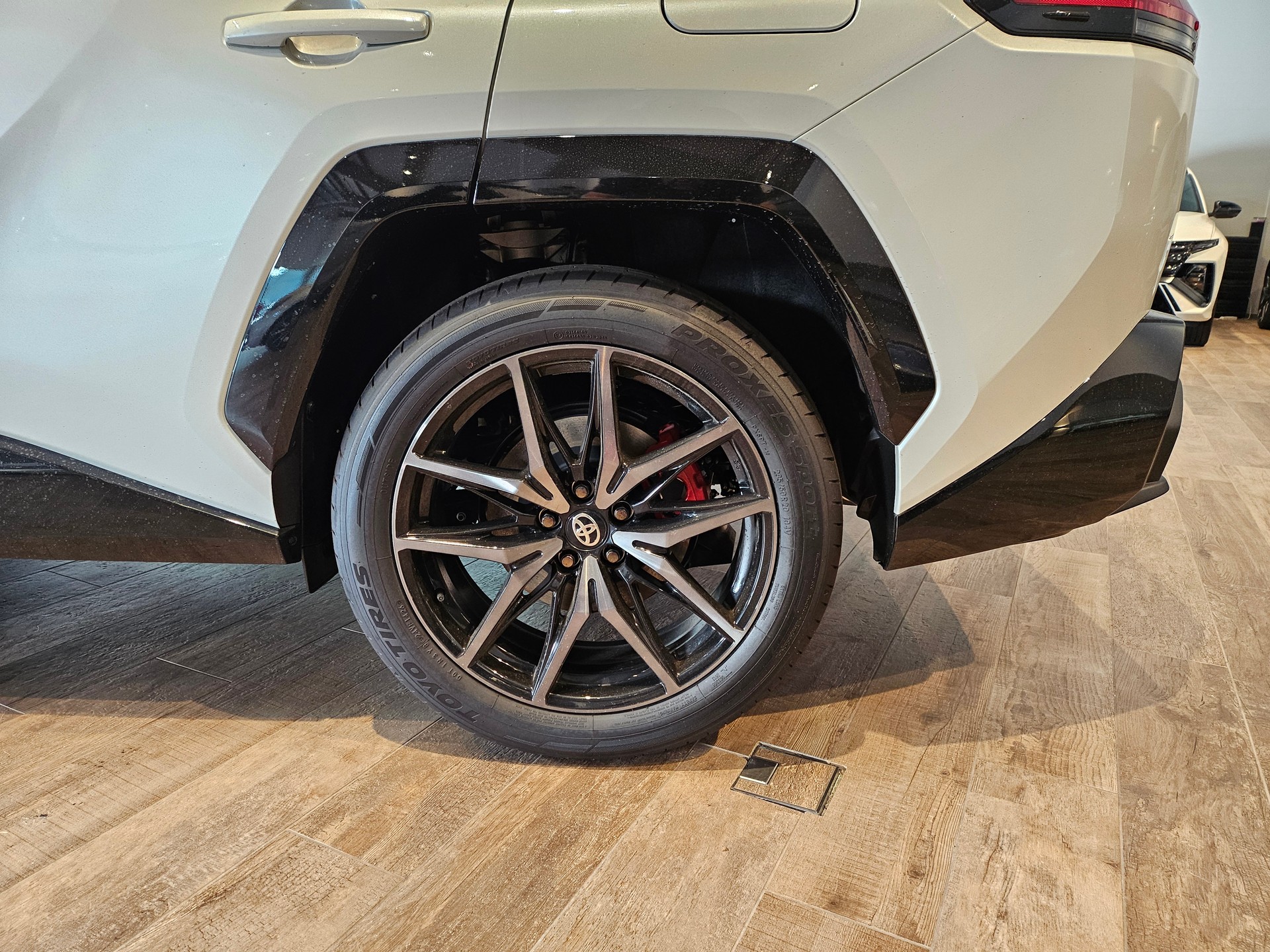 TOYOTA RAV-4 2.5 HSD GR Sport e-CVT 4WDđ„8-fachđ„-image-16