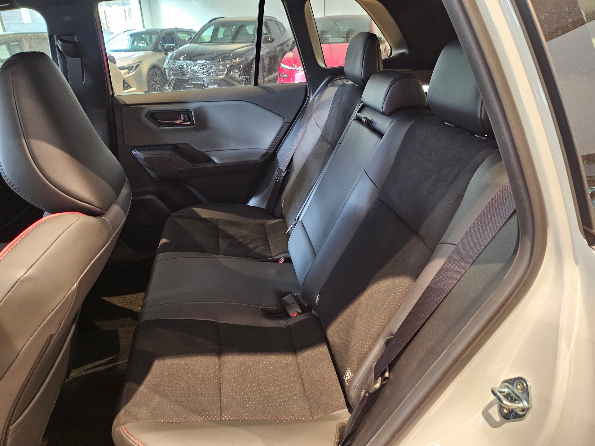 TOYOTA RAV-4 2.5 HSD GR Sport e-CVT 4WDđ„8-fachđ„-image-21