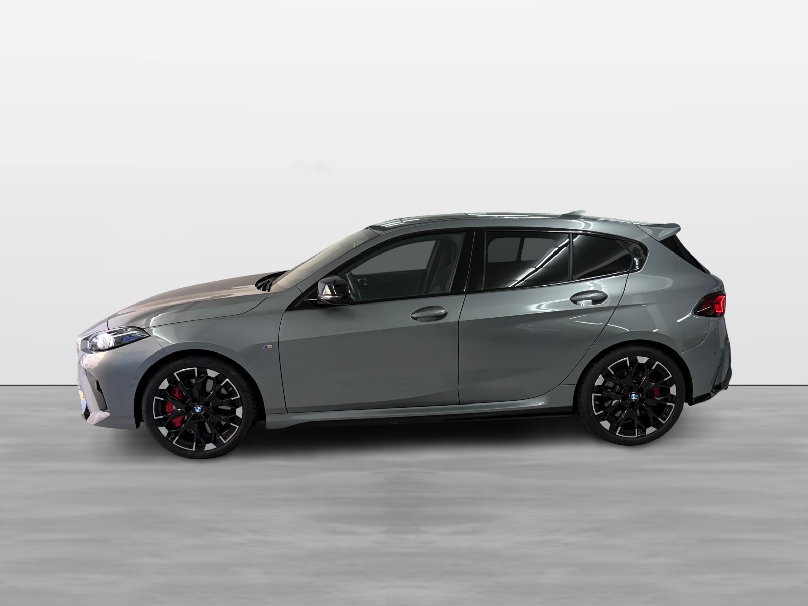BMW M135 xDrive M Sport Pro-showroom-element-2