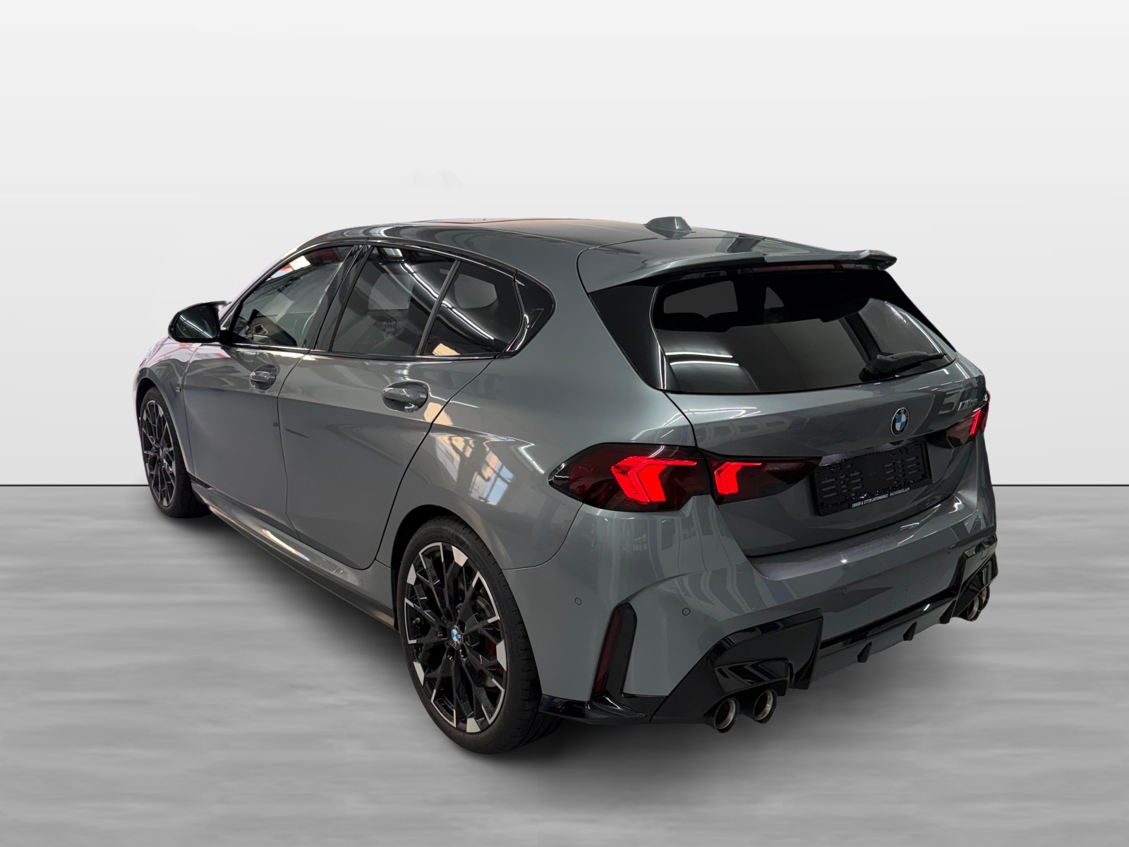 BMW M135 xDrive M Sport Pro-showroom-element-3