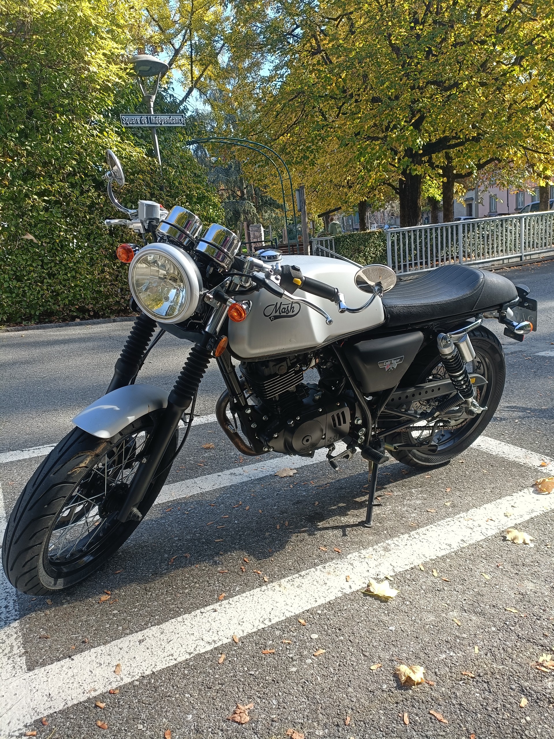 MASH CAFE RACER-image-0