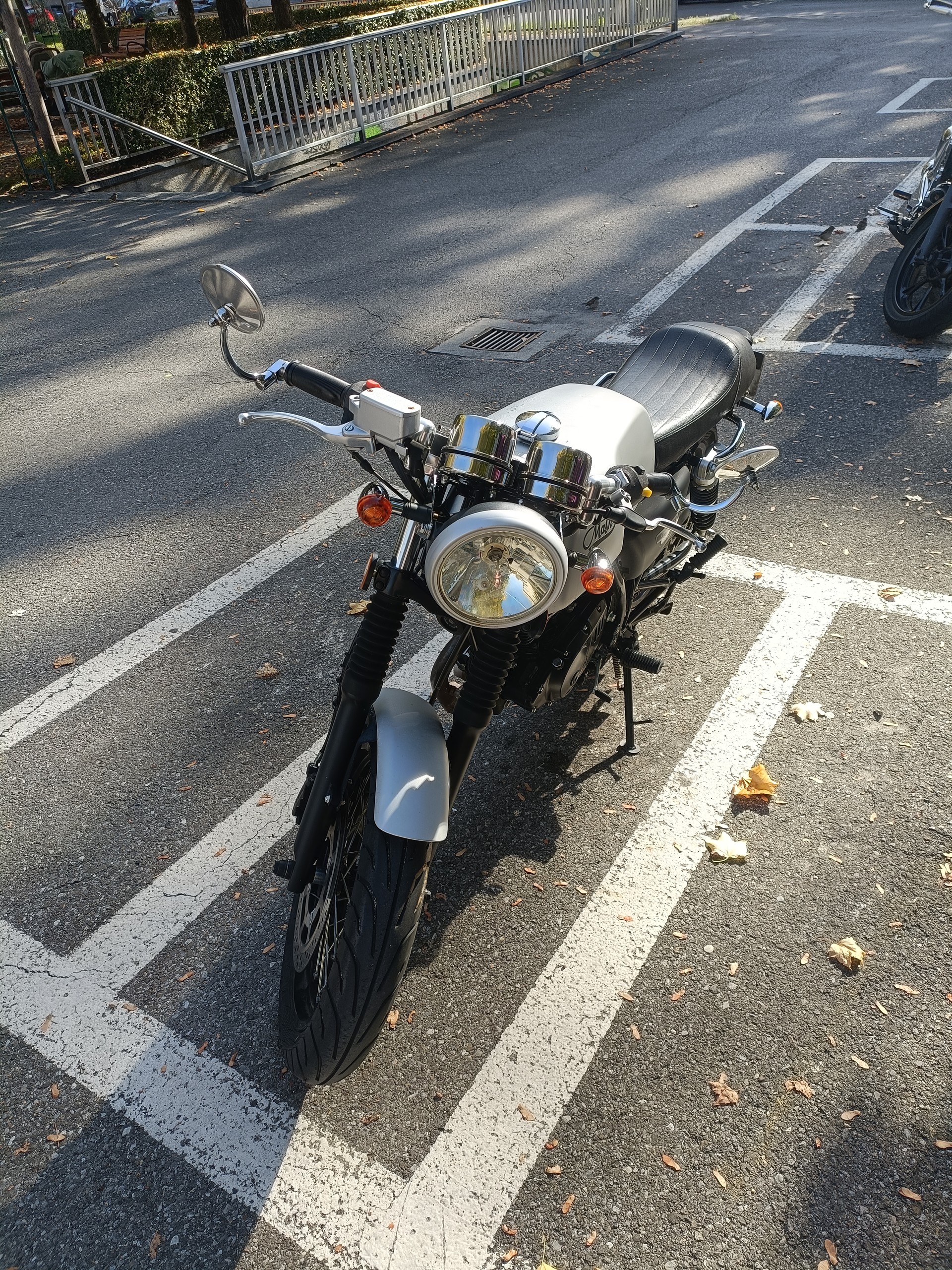 MASH CAFE RACER-image-4