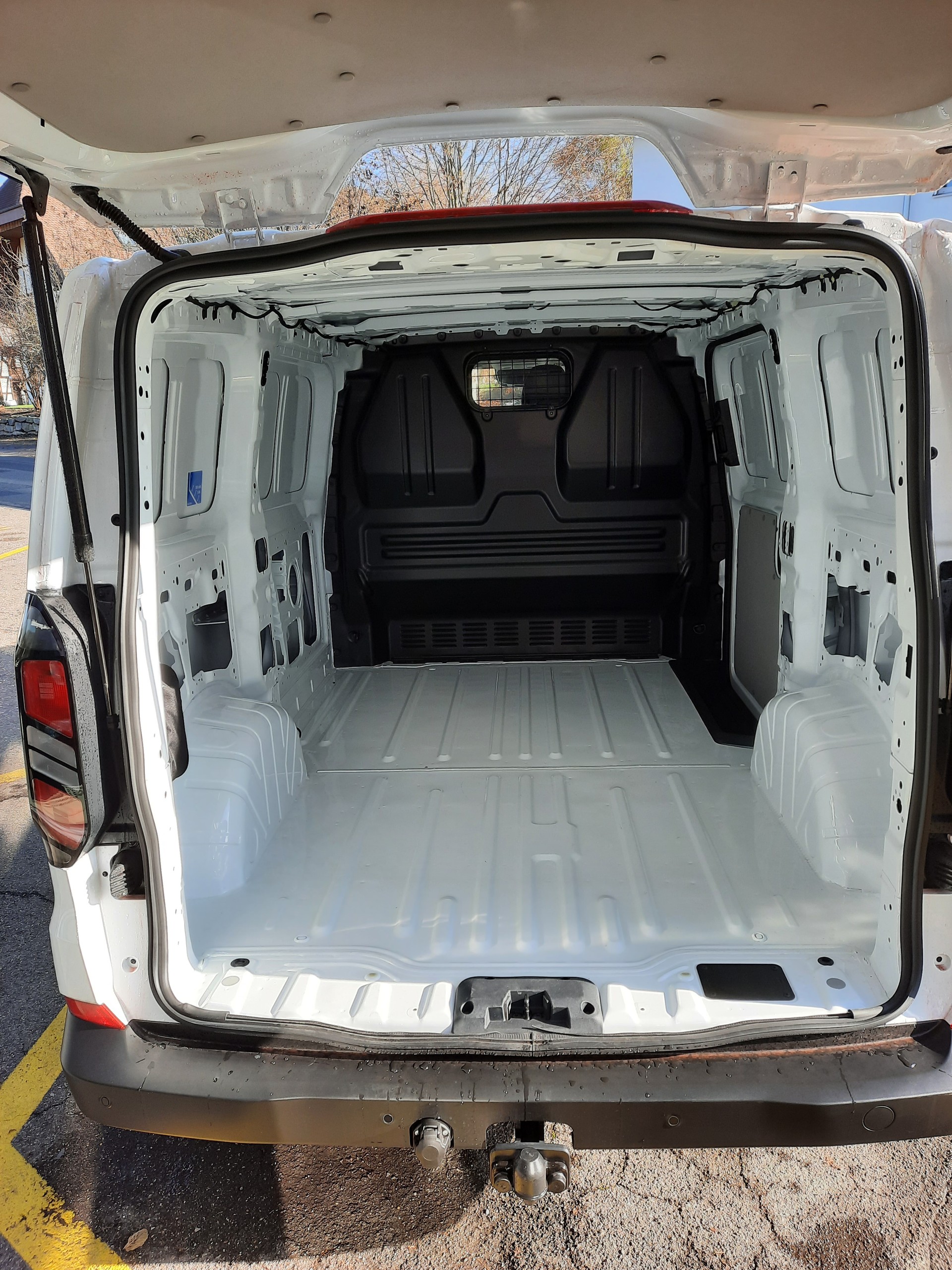 FORD Transit Custom Van 300 L1H1 Trend-image-6