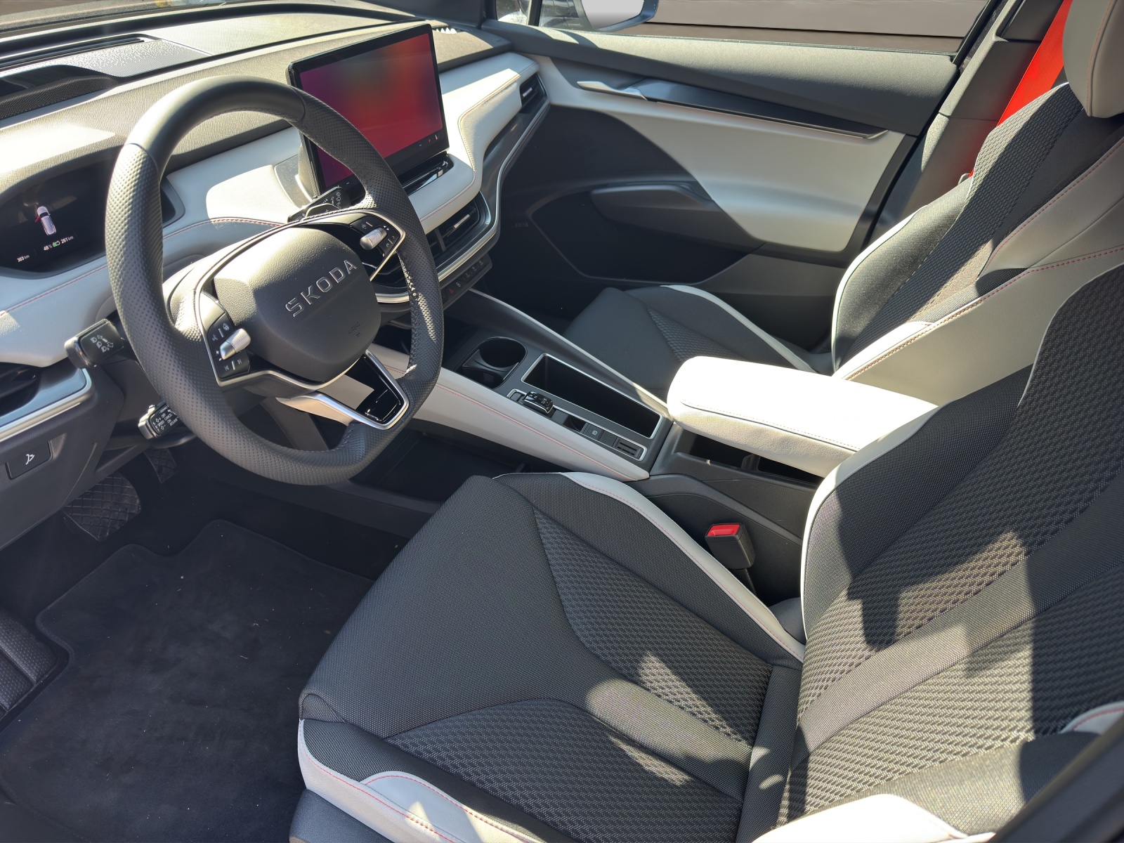 SKODA Elroq 85-image-6