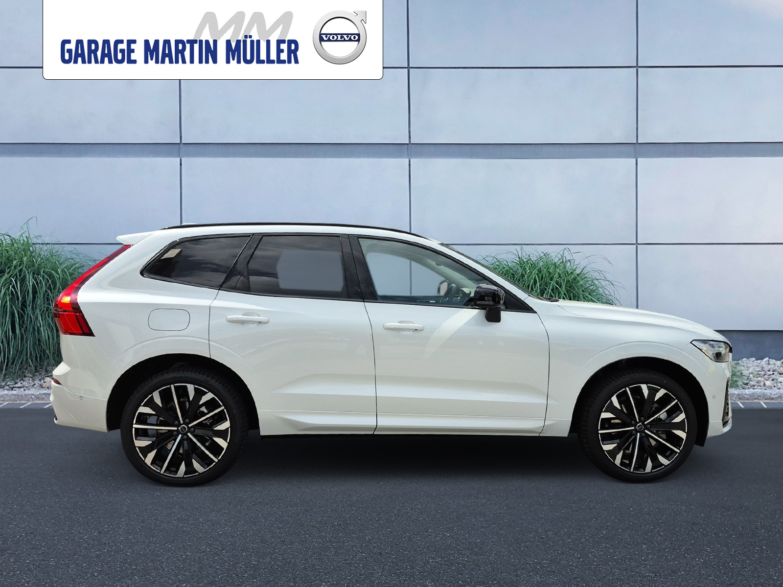 VOLVO XC60 2.0 T6 TE Ultra Dark eAWD-image-5