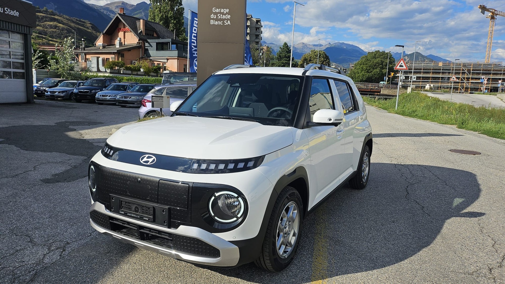 HYUNDAI Inster 49kWh Amplia-image-10