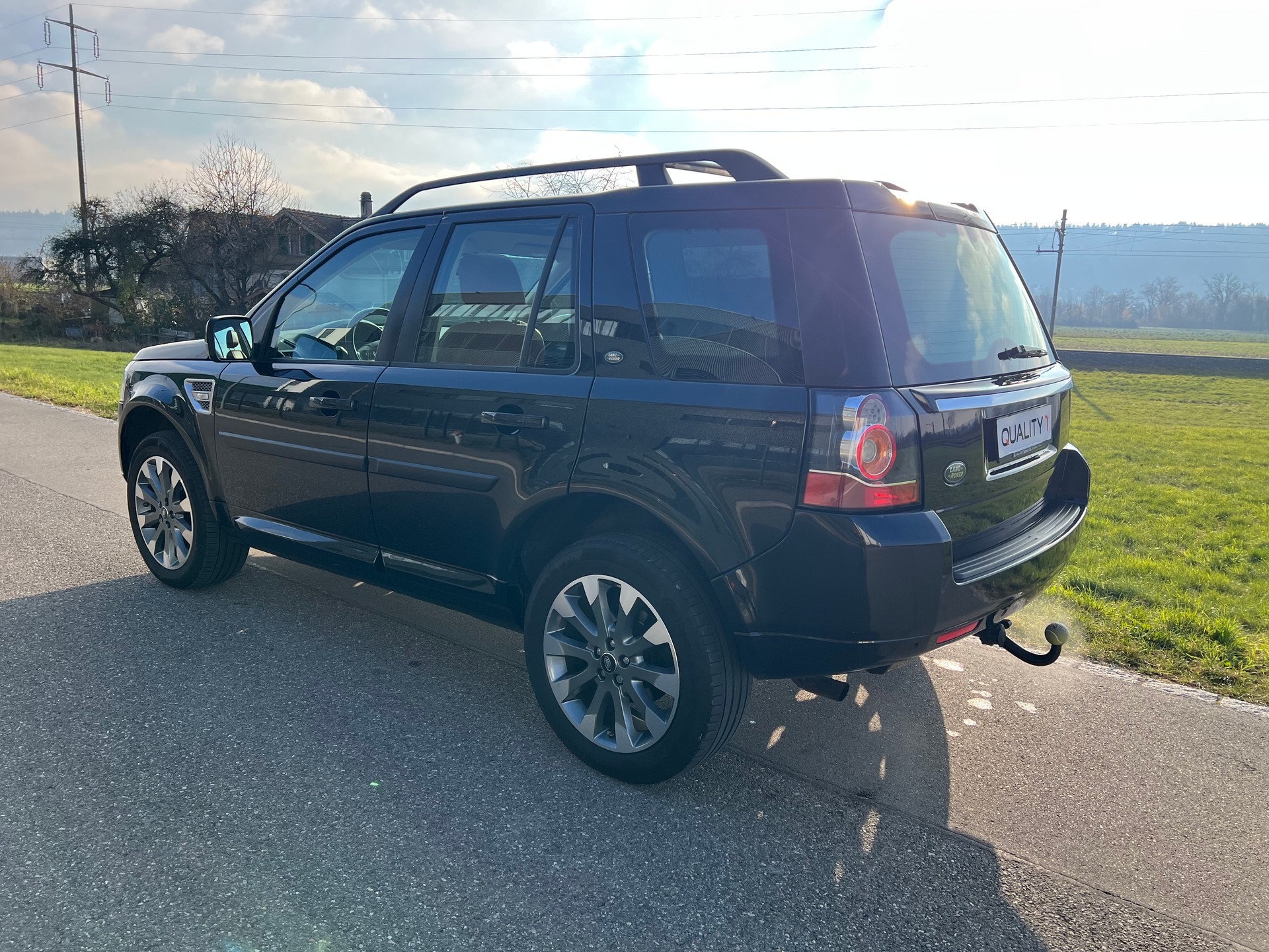LAND ROVER Freelander 2.0 HSE Luxury Automatic-image-4