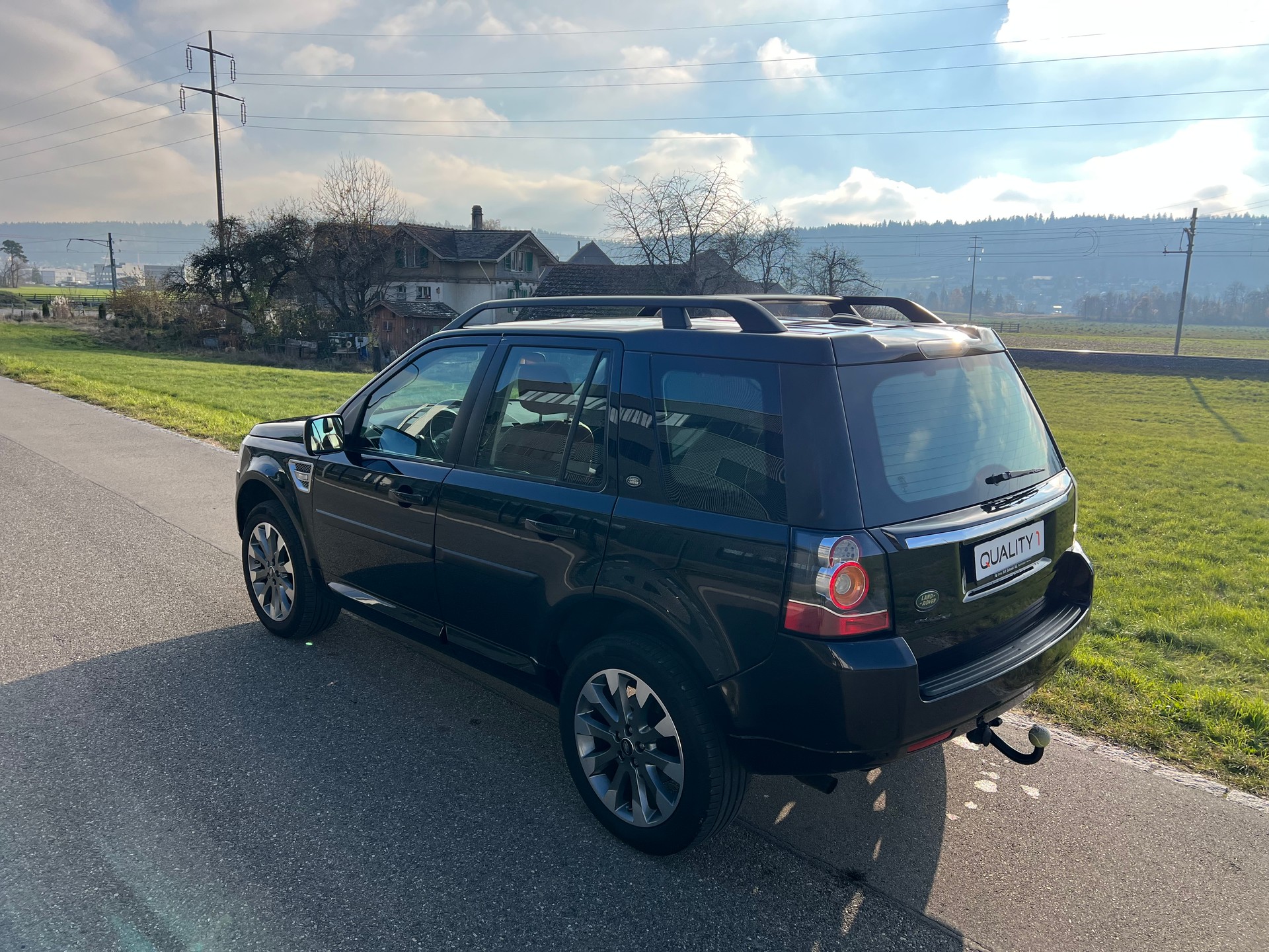 LAND ROVER Freelander 2.0 HSE Luxury Automatic-showroom-element-1