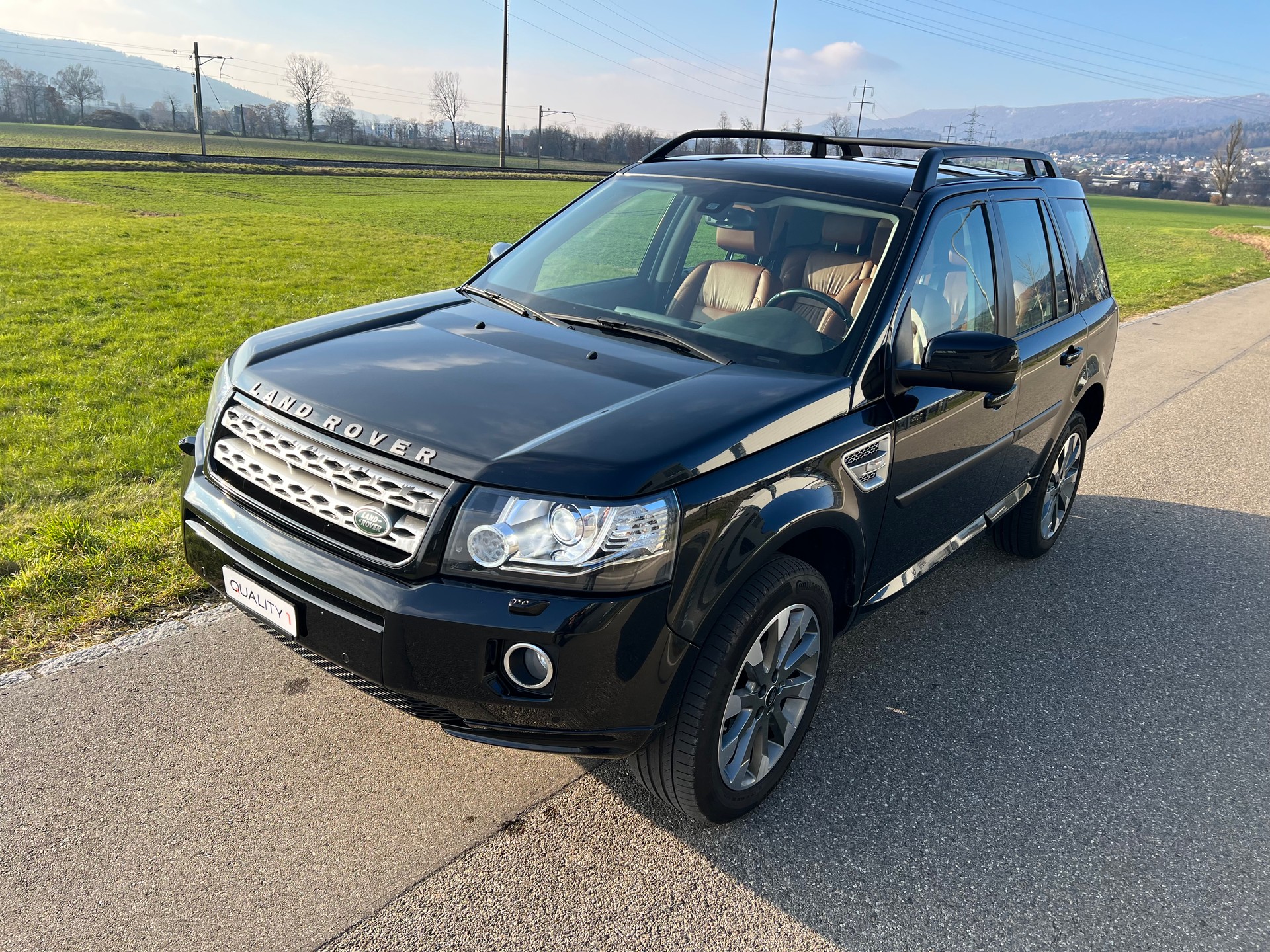 LAND ROVER Freelander 2.0 HSE Luxury Automatic-showroom-element-2