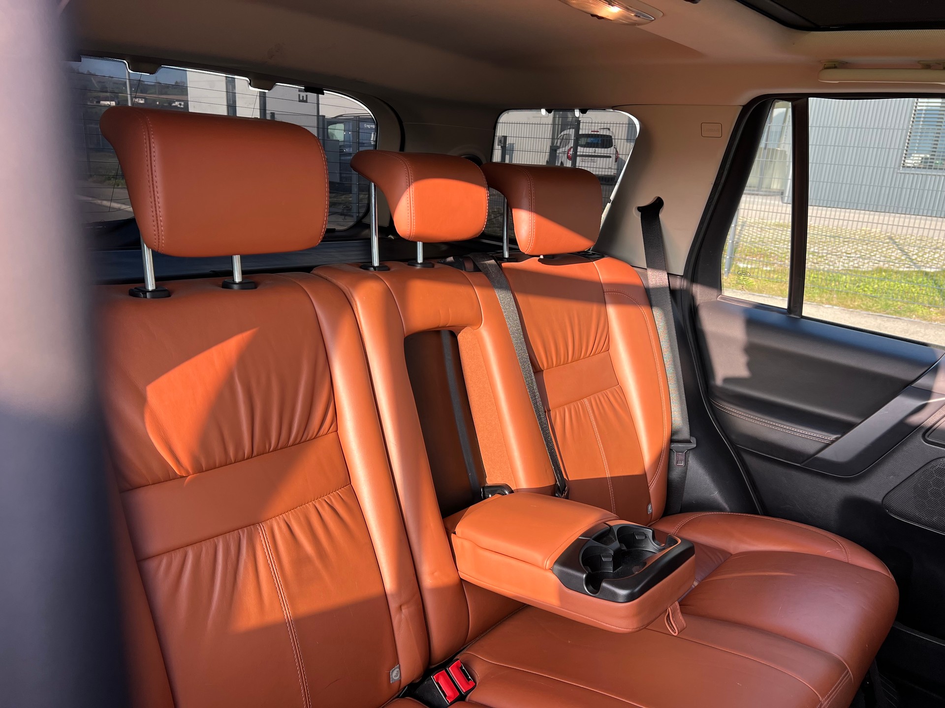 LAND ROVER Freelander 2.0 HSE Luxury Automatic-image-21