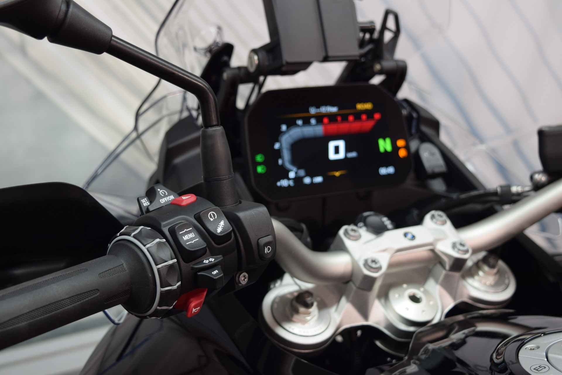 BMW F 900 GS Adventure Ride Pro-image-7