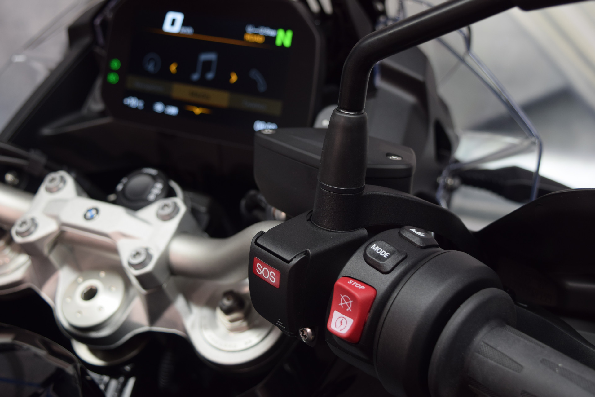BMW F 900 GS Adventure Ride Pro-image-8