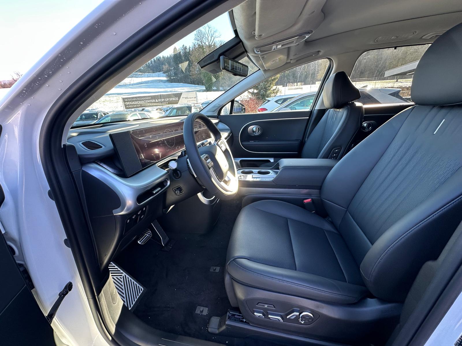 HYUNDAI Ioniq 9 110kWh Vertex Caligraphy 4WD-image-9