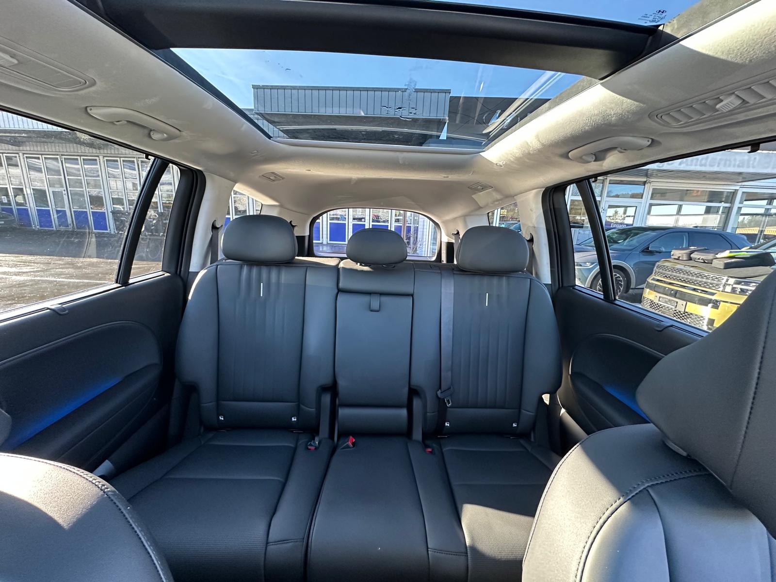 HYUNDAI Ioniq 9 110kWh Vertex Caligraphy 4WD-image-12