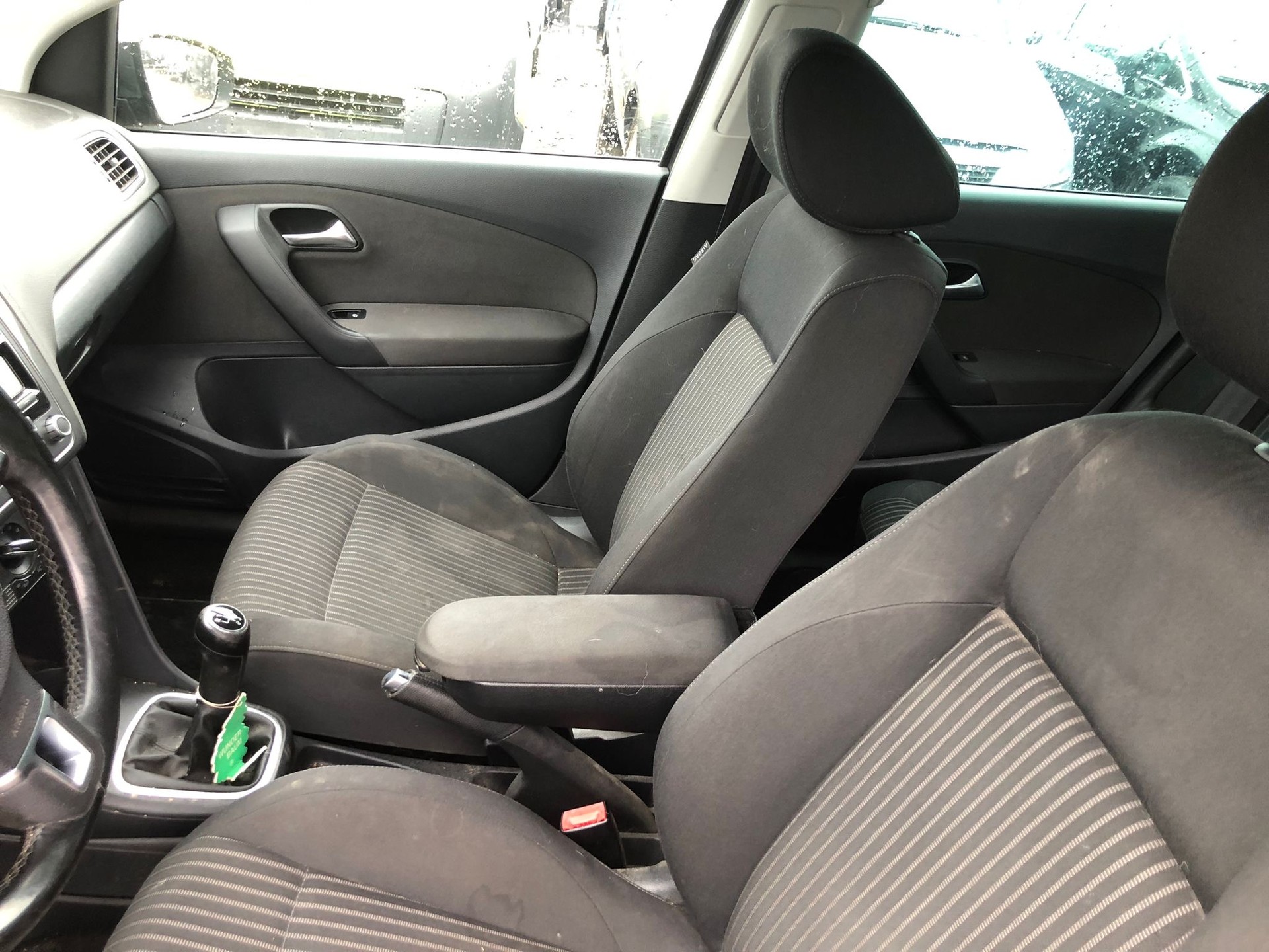 VW Polo 1.4 16V Comfortline-image-12