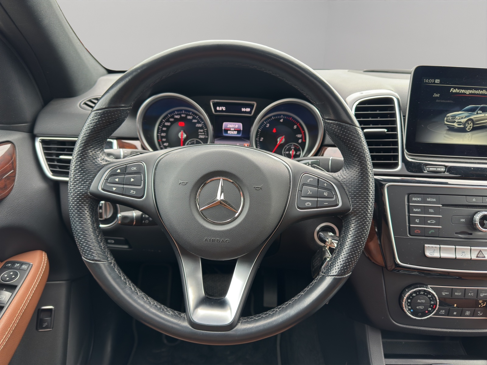 MERCEDES-BENZ GLE 350 d Executive 4Matic 9G-Tronic-image-9