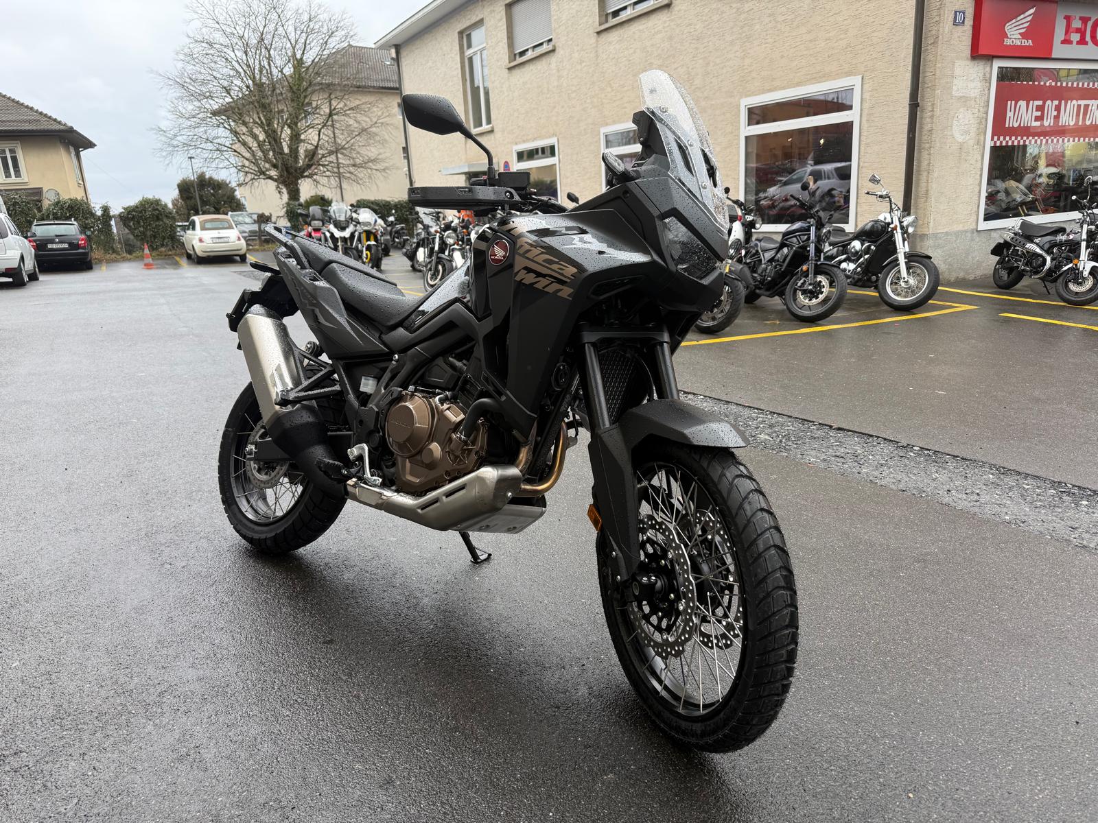 HONDA CRF 1100 Africa Twin-image-1