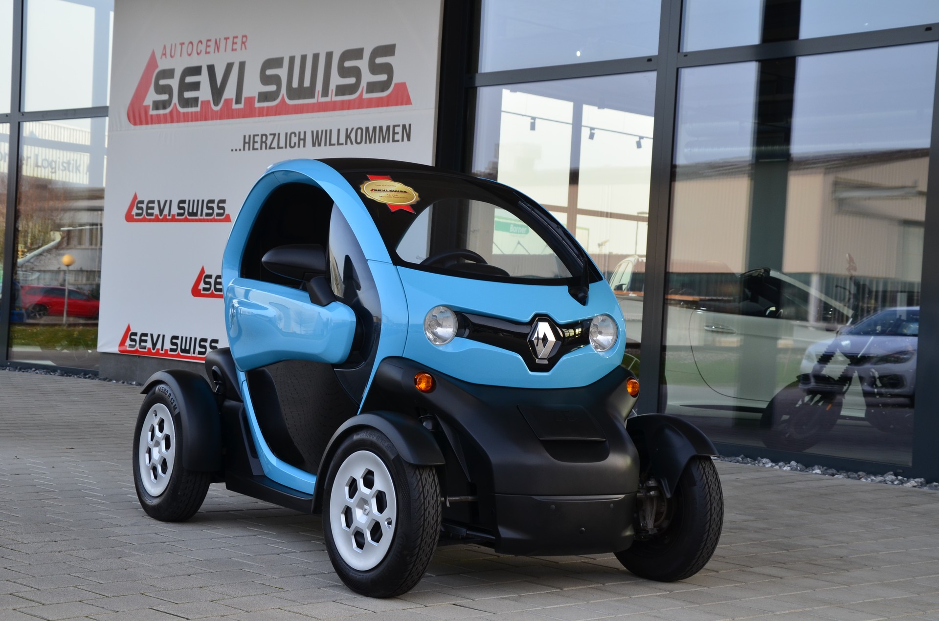 RENAULT Twizy Z.E. (Batterie inkl)-showroom-element-1