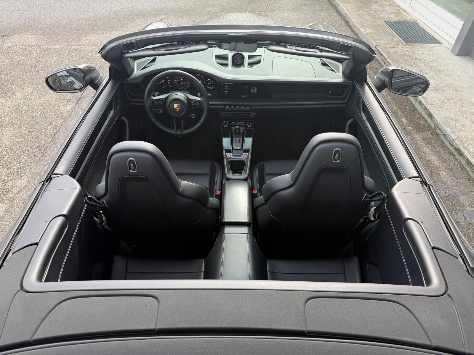 PORSCHE 911 Carrera GTS Cabriolet PDK-image-17