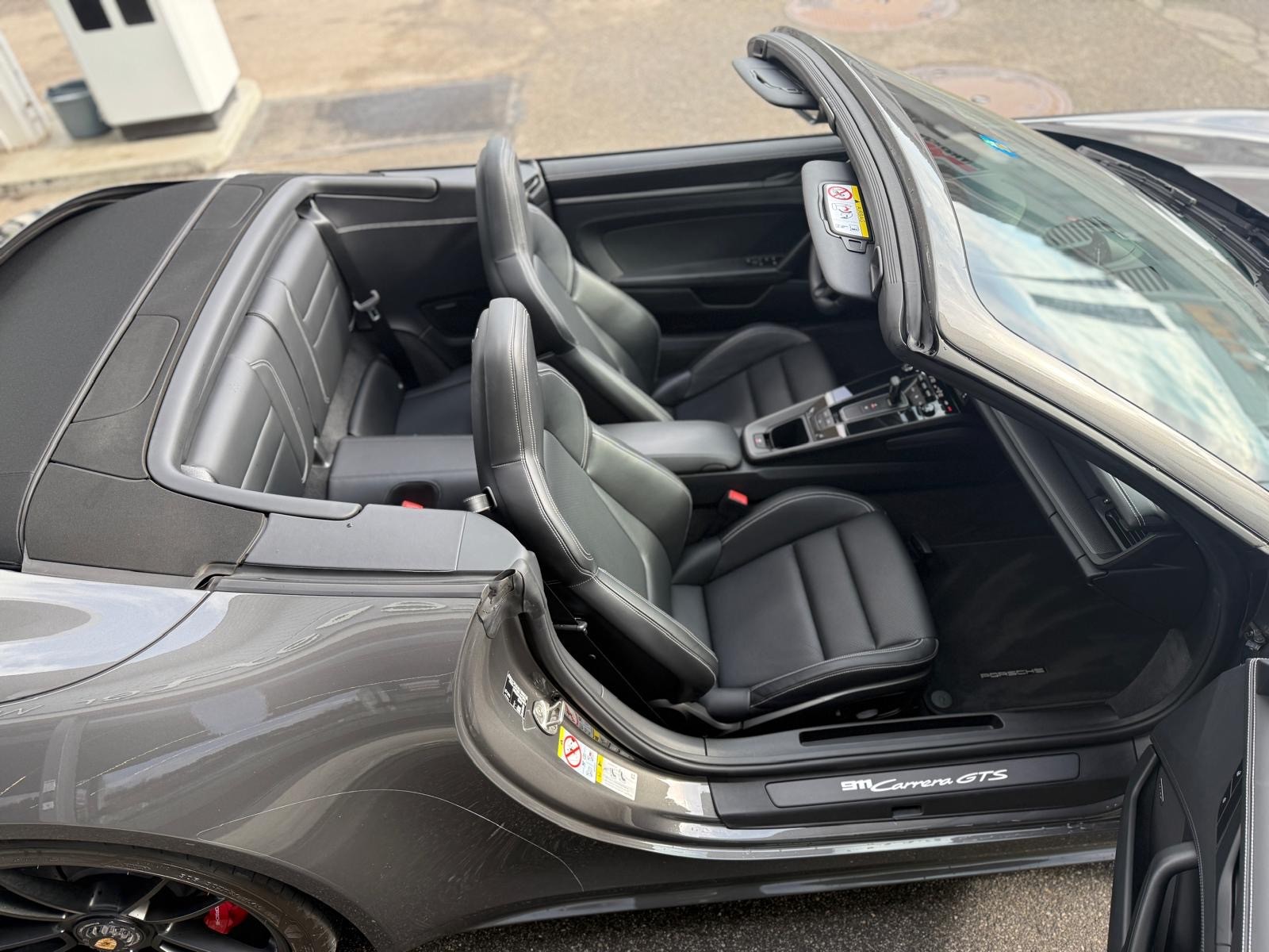 PORSCHE 911 Carrera GTS Cabriolet PDK-showroom-element-2