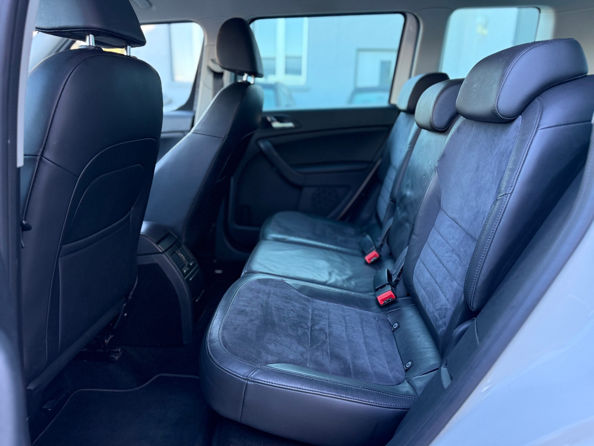 SKODA Yeti 1.8 TSI Elegance 4x4-image-9