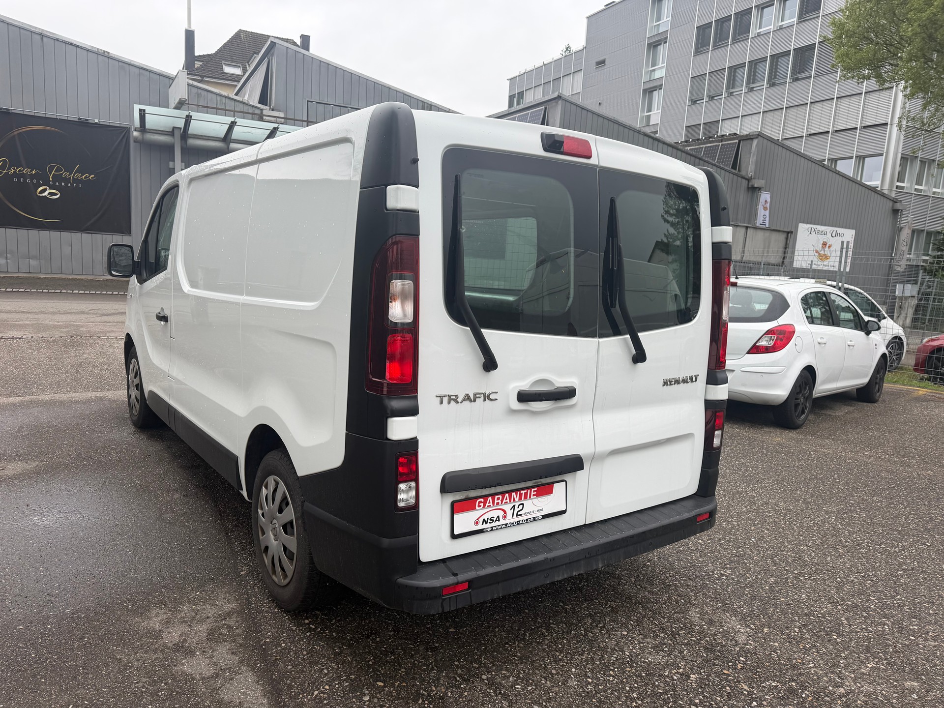 RENAULT Trafic 2.0 dCi 120 3.0t Business L1H1 * 03x Sitze * Klimaanlage * Tempomat * PDC H * RF-Kamera * Frisch Ab MFK-image-12