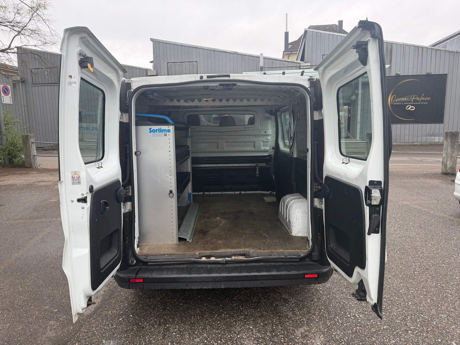RENAULT Trafic 2.0 dCi 120 3.0t Business L1H1 * 03x Sitze * Klimaanlage * Tempomat * PDC H * RF-Kamera * Frisch Ab MFK-image-8