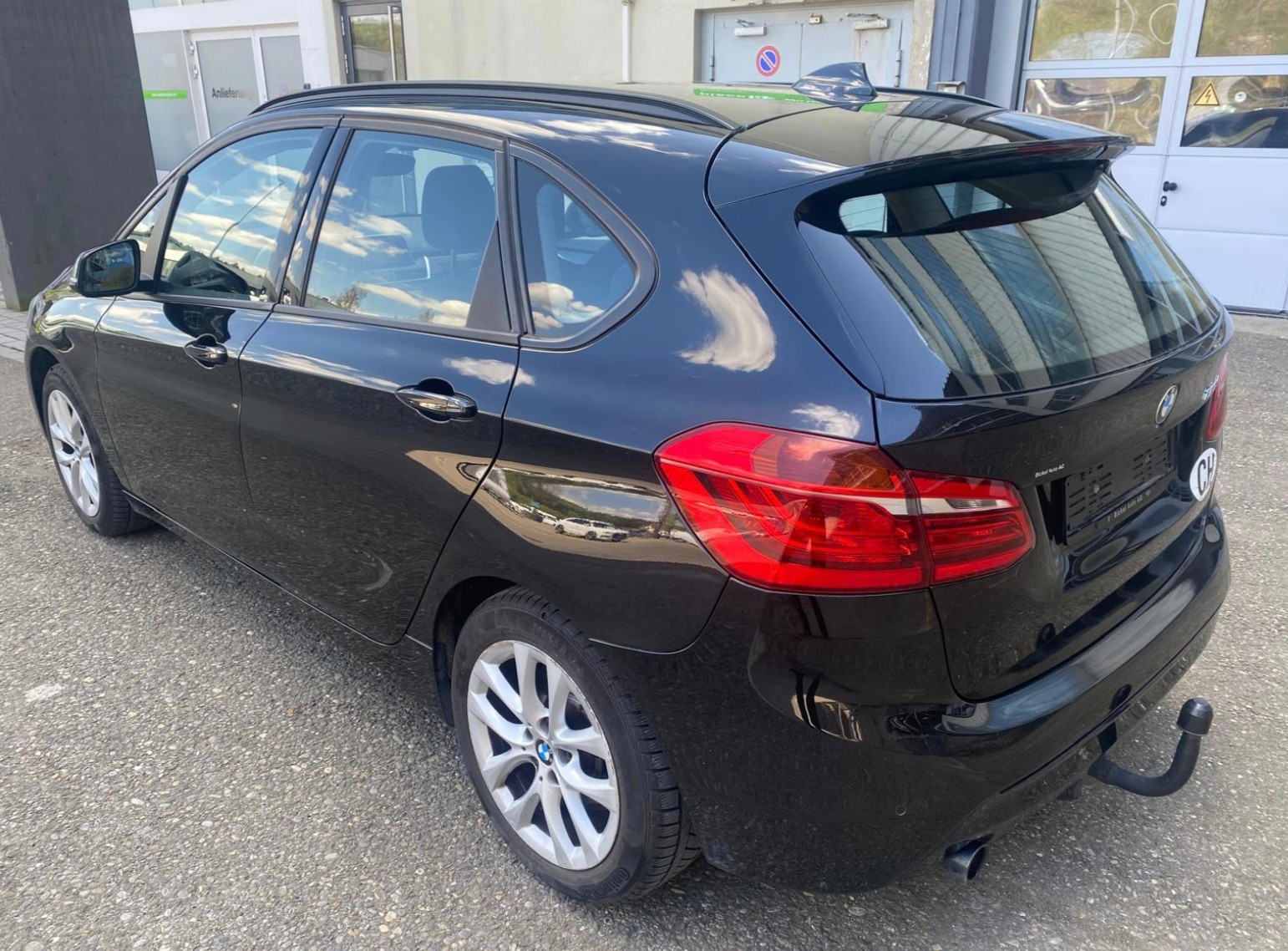 BMW 218d Active Tourer Steptronic-image-3
