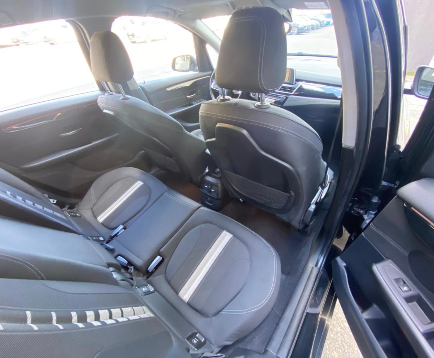 BMW 218d Active Tourer Steptronic-image-11