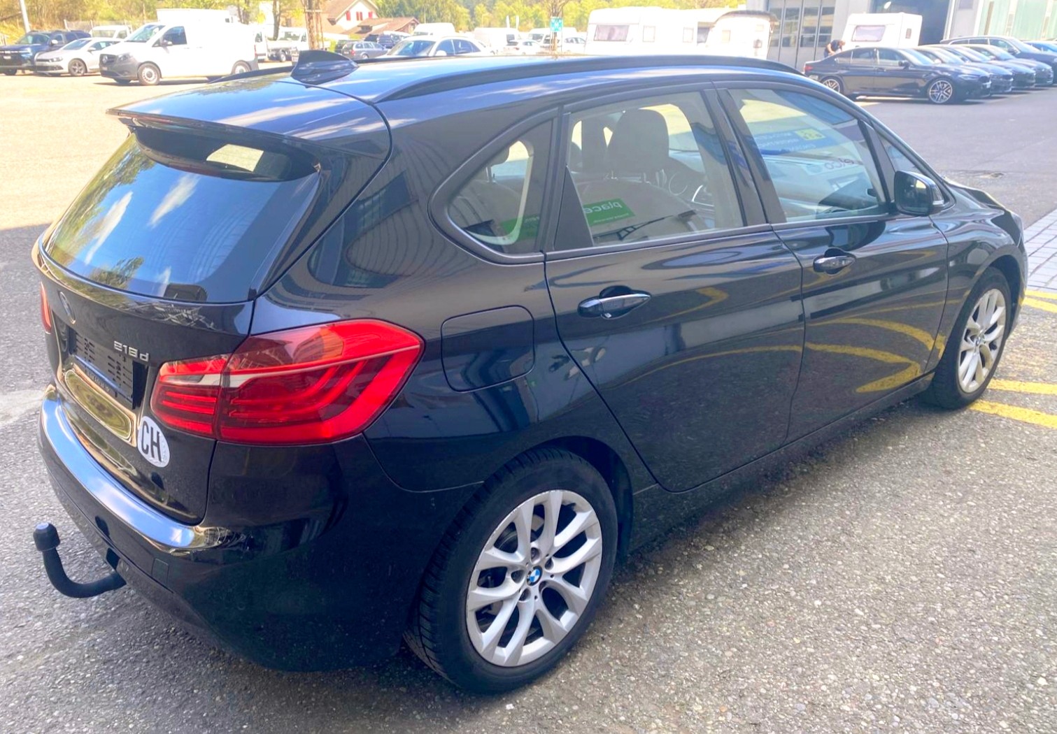 BMW 218d Active Tourer Steptronic-image-4