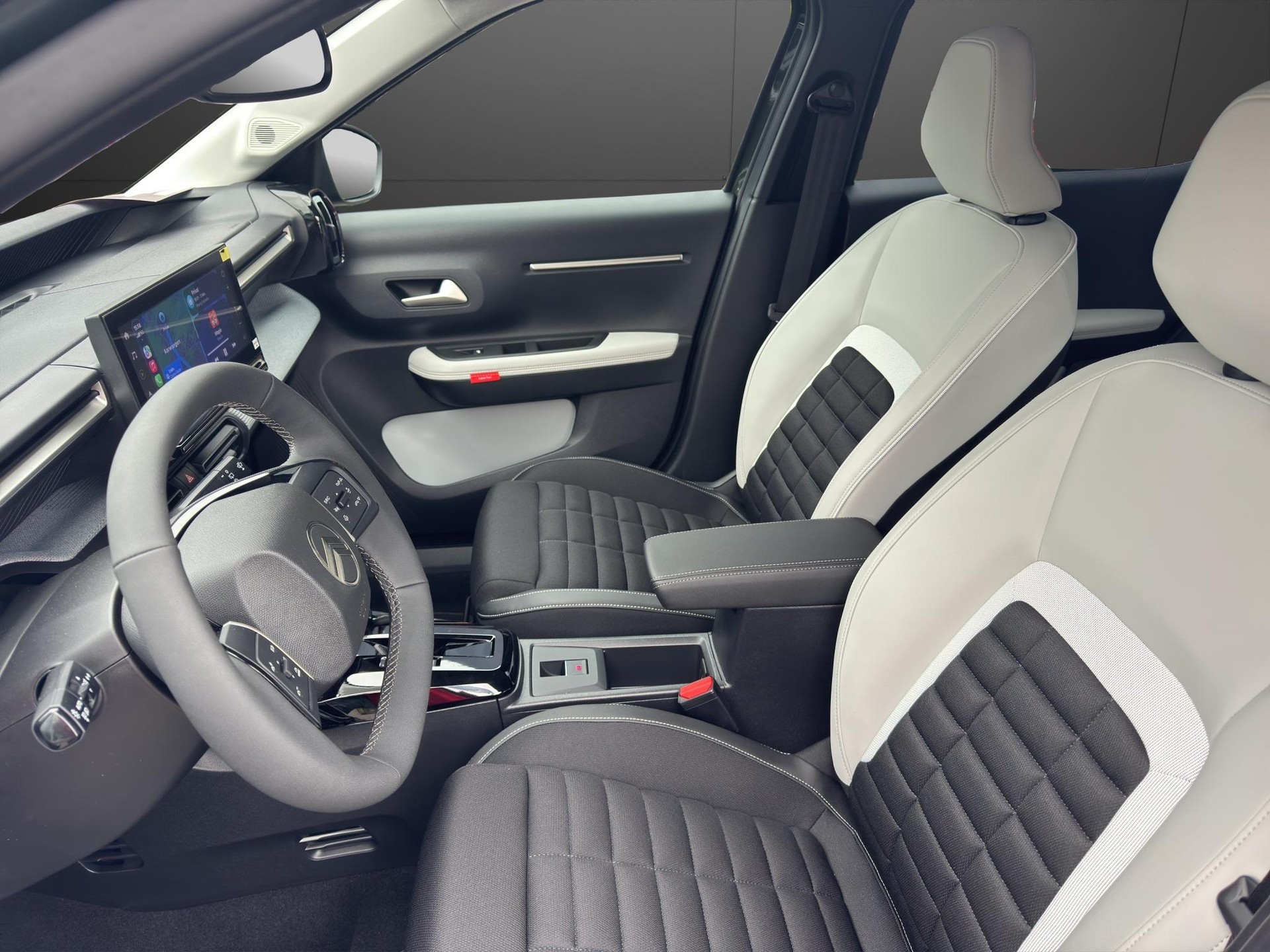 CITROEN C3 Aircross 1.2 Hybrid Max-image-2