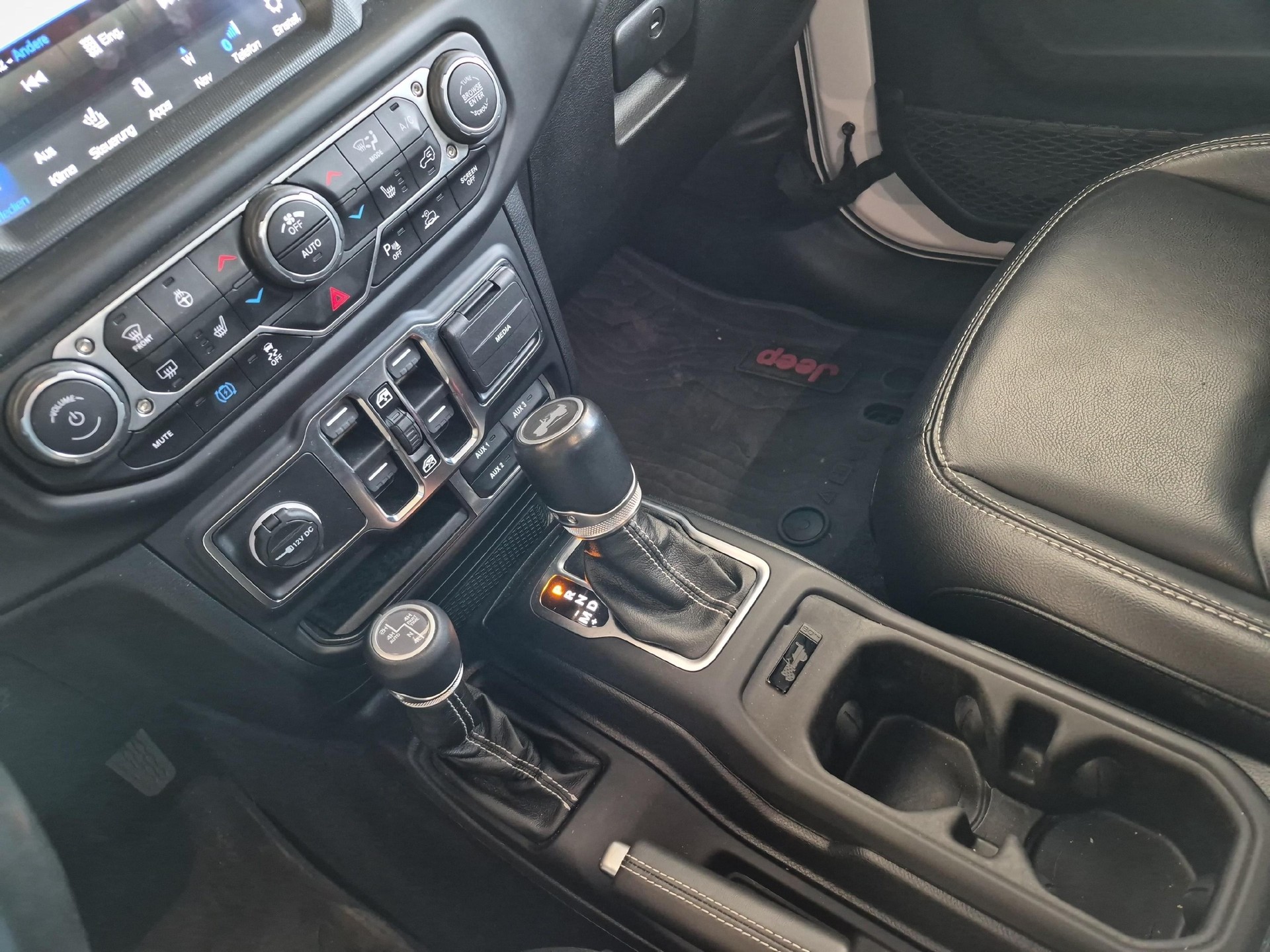 JEEP Wrangler 2.0 Turbo 80th Anniversary / ab 3,99% Leasing bei Abschluss einer Protect Autoversicherung-image-15