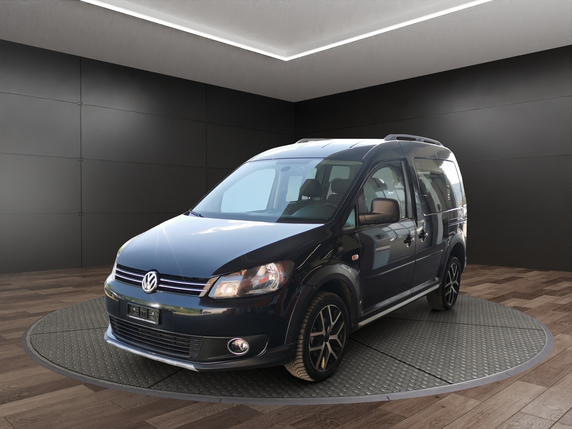 VW CaddyCross Tramp 2.0 TDI 4Motion-showroom-element-1
