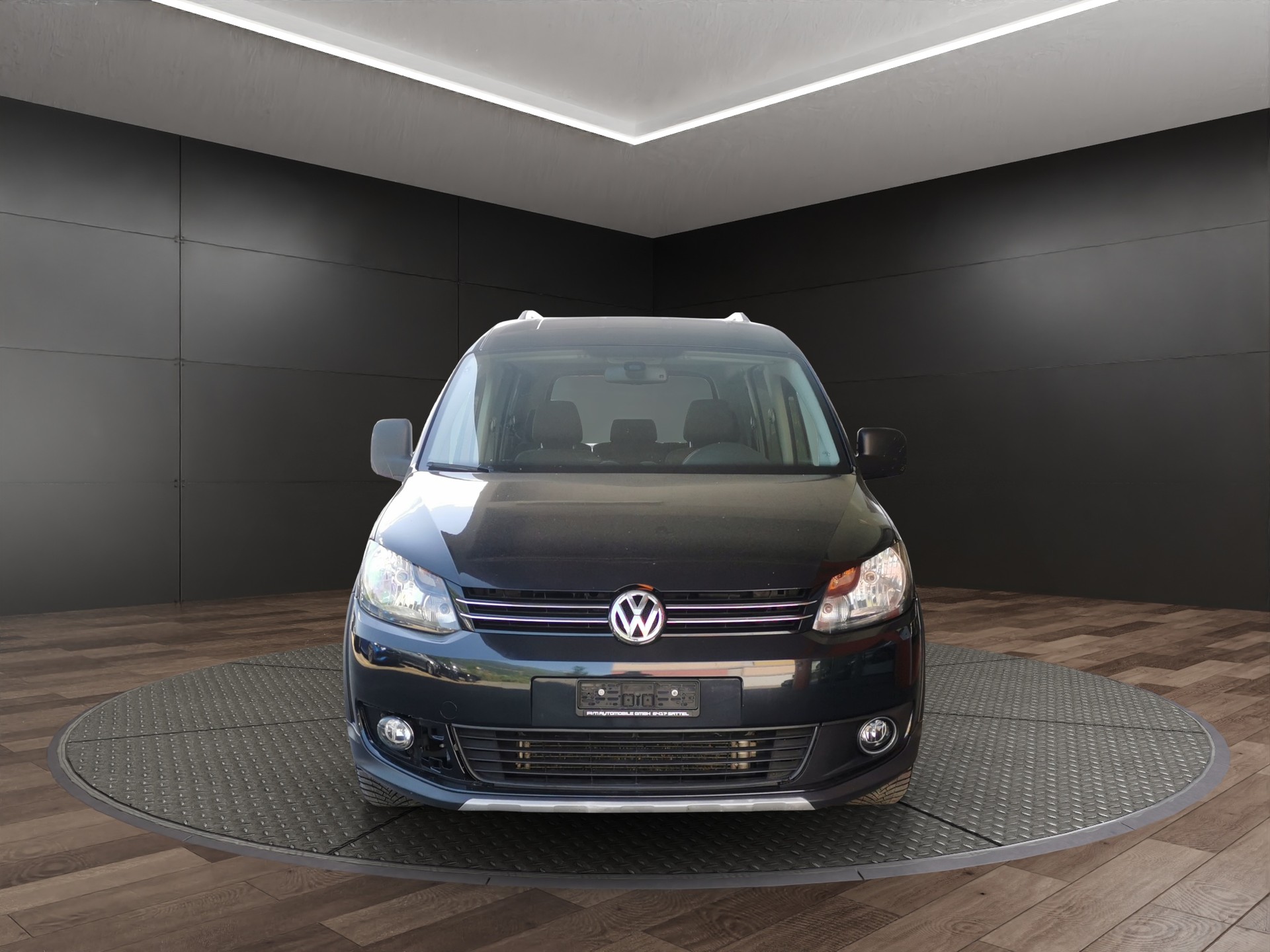 VW CaddyCross Tramp 2.0 TDI 4Motion-showroom-element-2