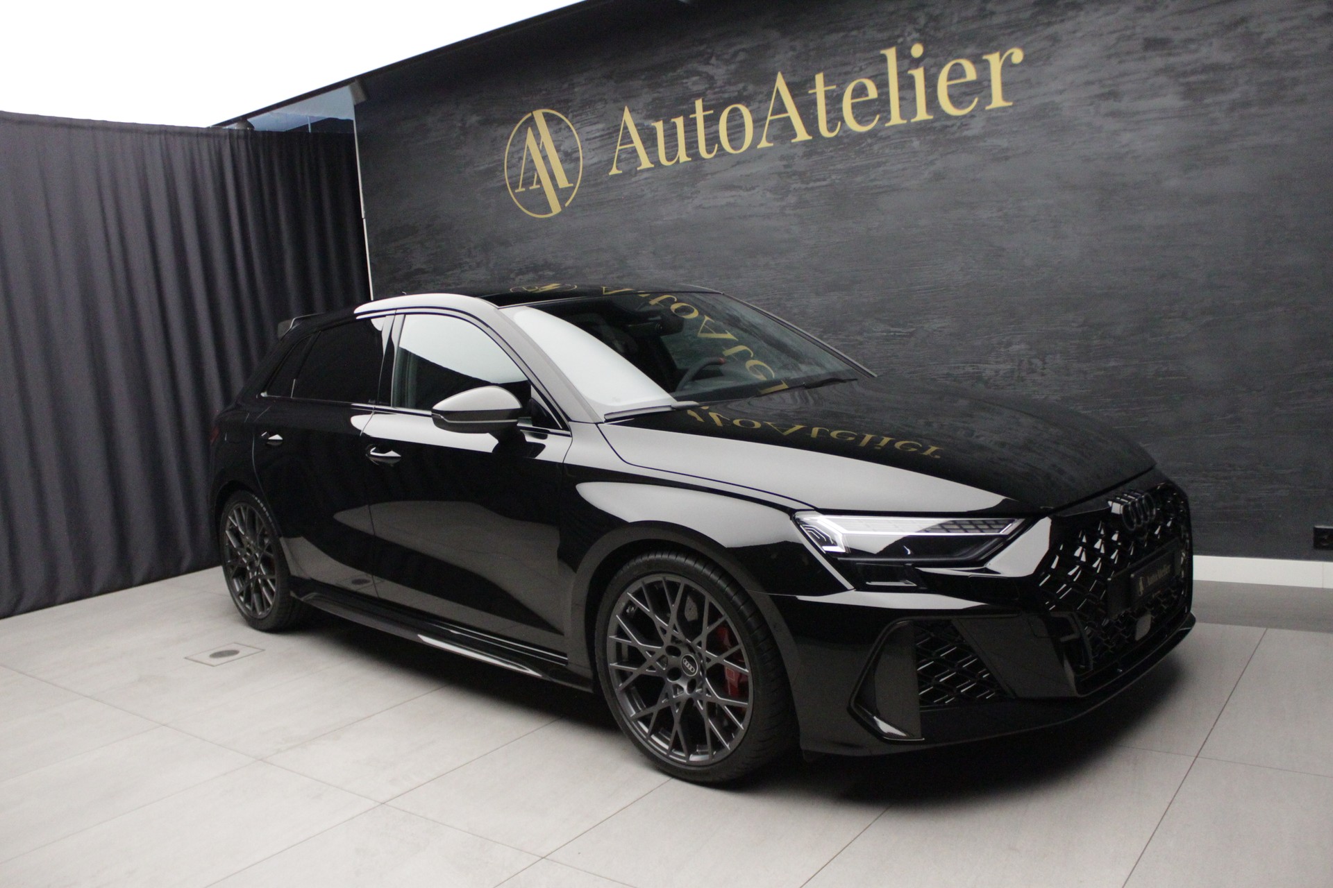 AUDI RS3 Sportback 2.5 TSI quattro S-tronic-showroom-element-2