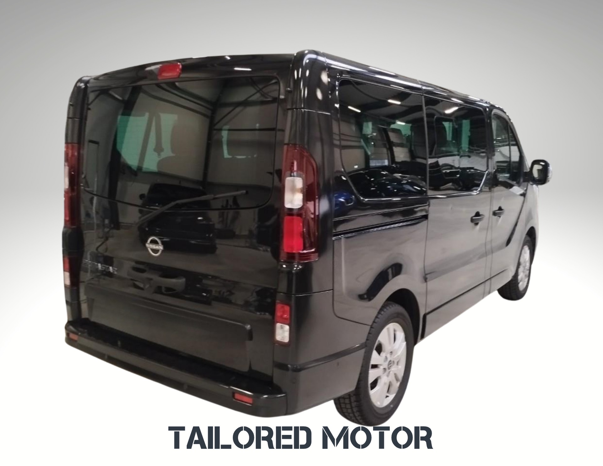 NISSAN Primastar dCi 150 L1H1 8 Pl. Teckna Garantie 2030-image-2