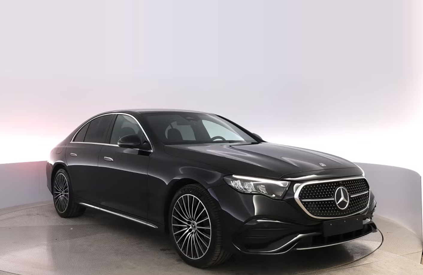 MERCEDES-BENZ E 300 de 4Matic EQ Hybrid 9G-Tronic-showroom-element-2