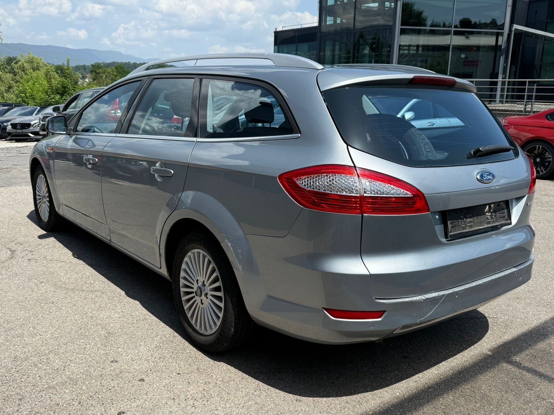 FORD Mondeo 2.0 TDCi 16V Carving Automatic / Anhängerkupplung 2'000kg-image-4