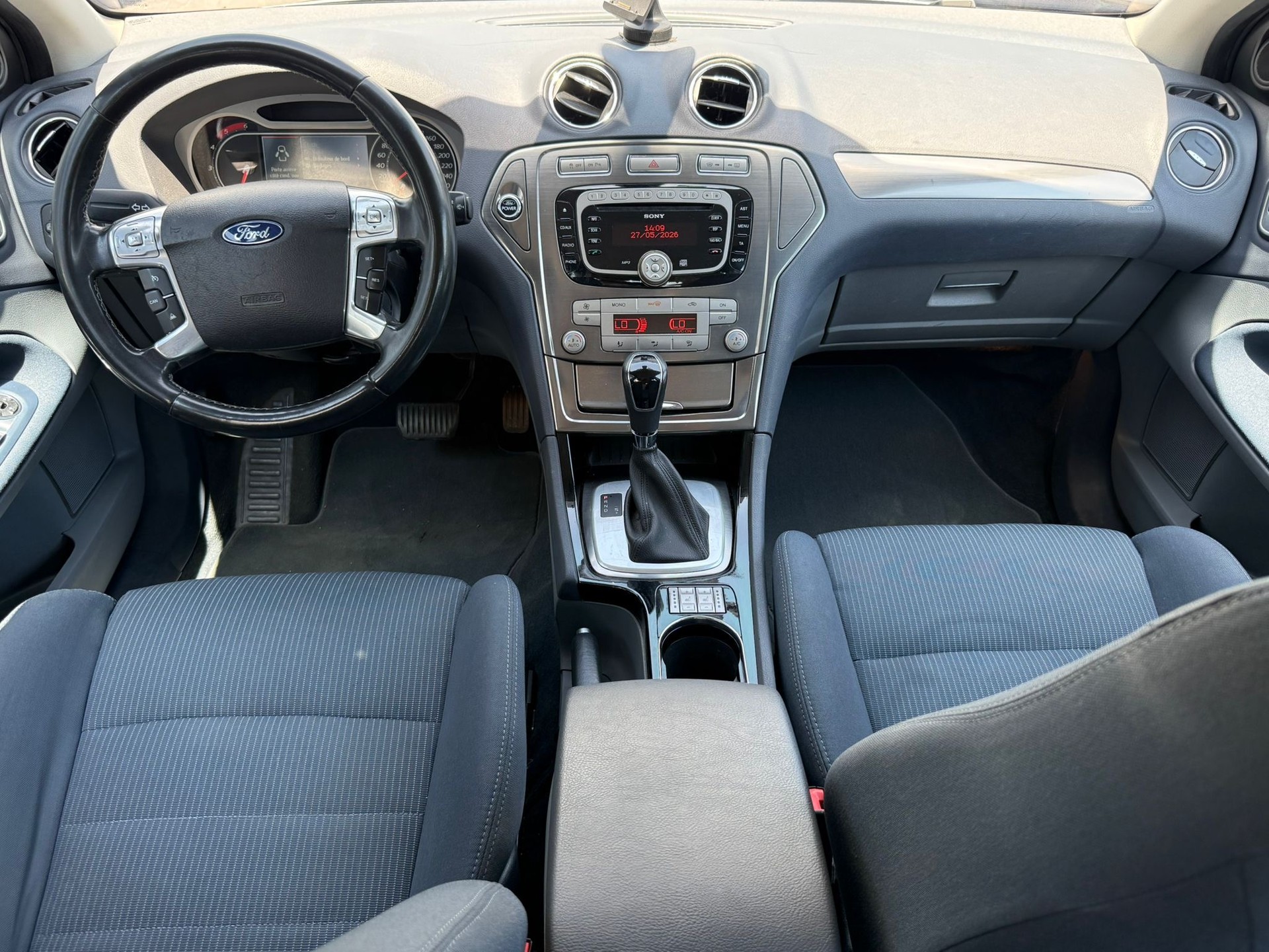 FORD Mondeo 2.0 TDCi 16V Carving Automatic / Anhängerkupplung 2'000kg-image-8