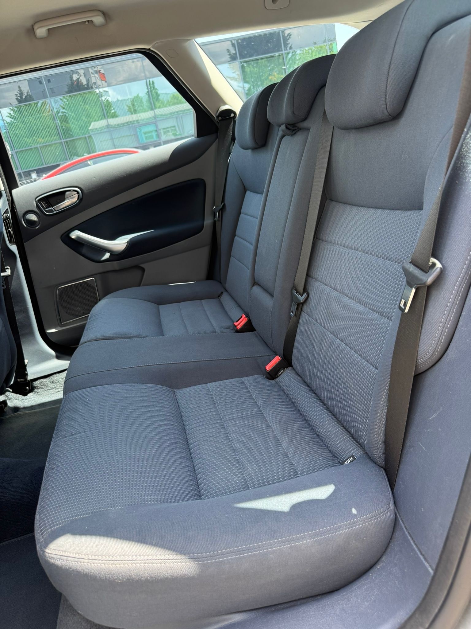 FORD Mondeo 2.0 TDCi 16V Carving Automatic / Anhängerkupplung 2'000kg-image-6