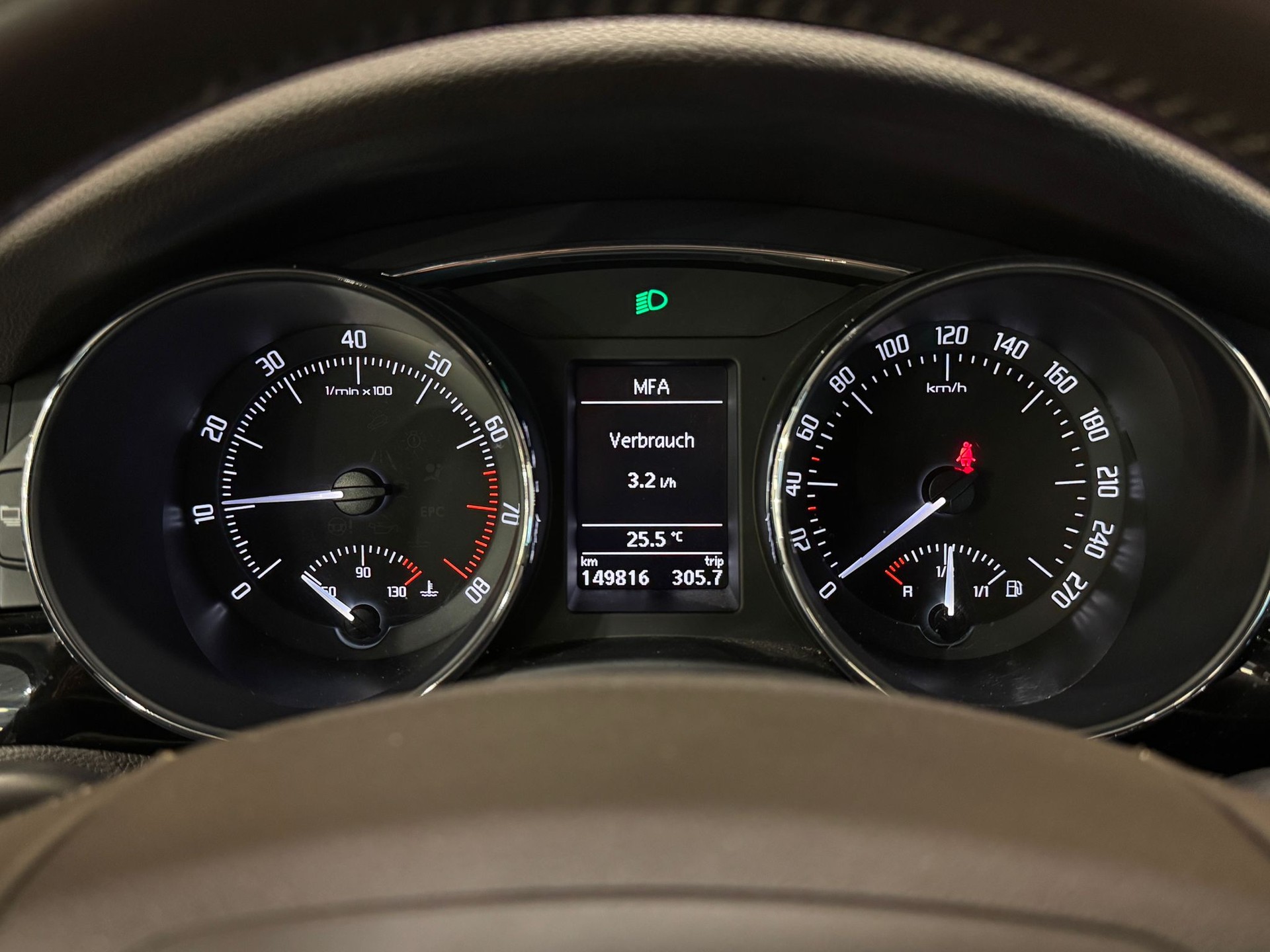 SKODA Superb Combi 2.0 TSI Elegance DSG-image-10