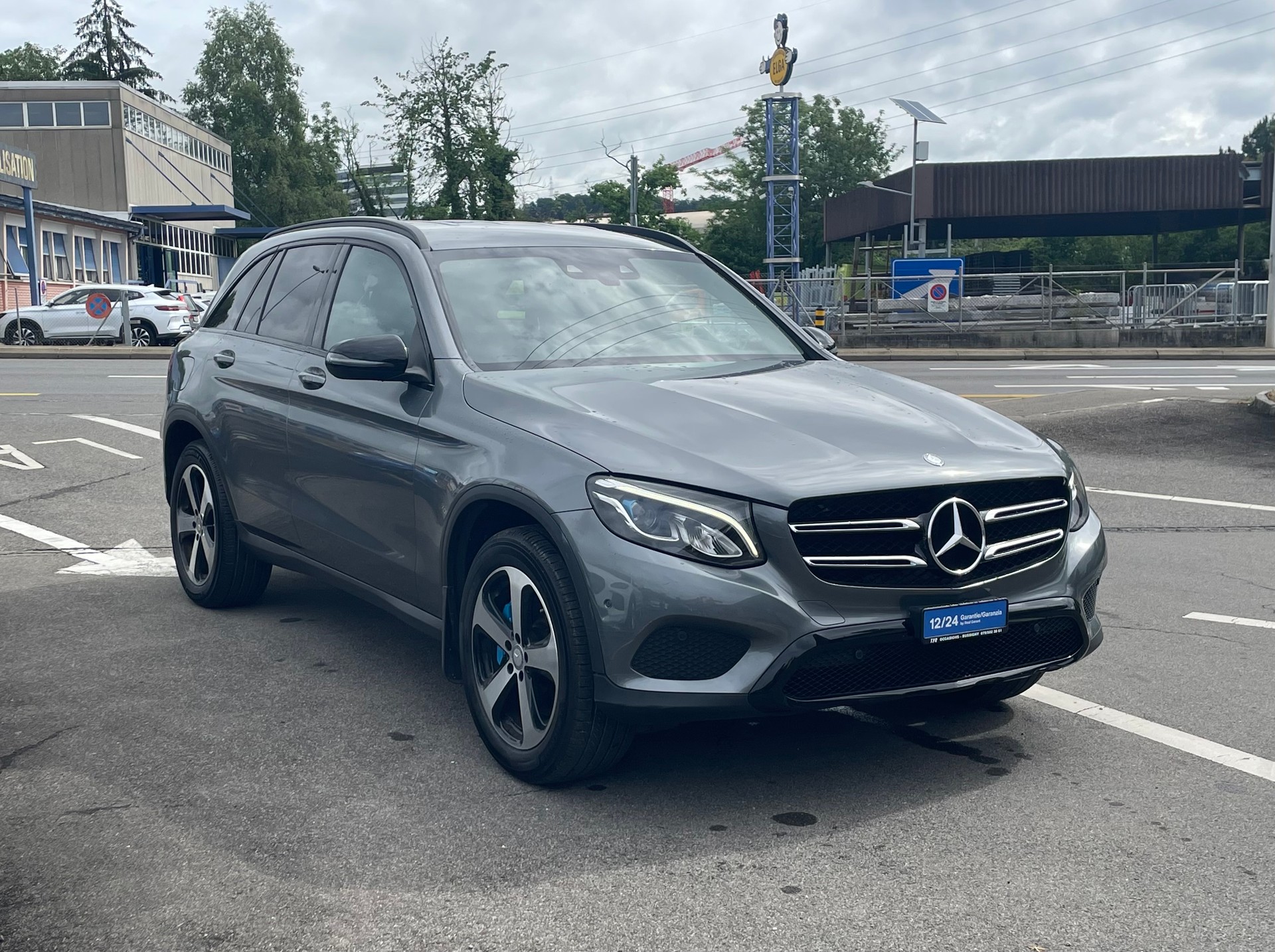 MERCEDES-BENZ GLC 350 e Exclusive 4Matic 7G-Tronic-showroom-element-2