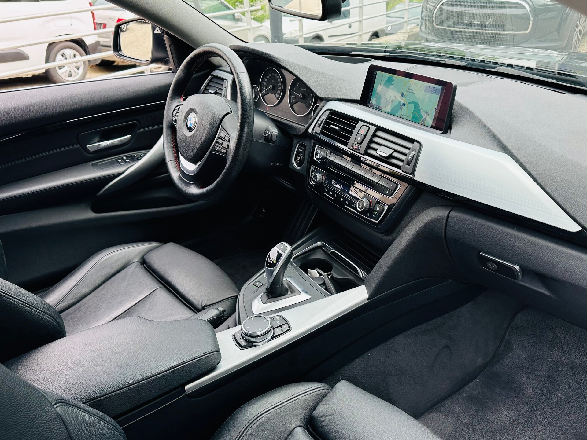 BMW 428i Coupé xDrive Sport Line Steptronic-image-14