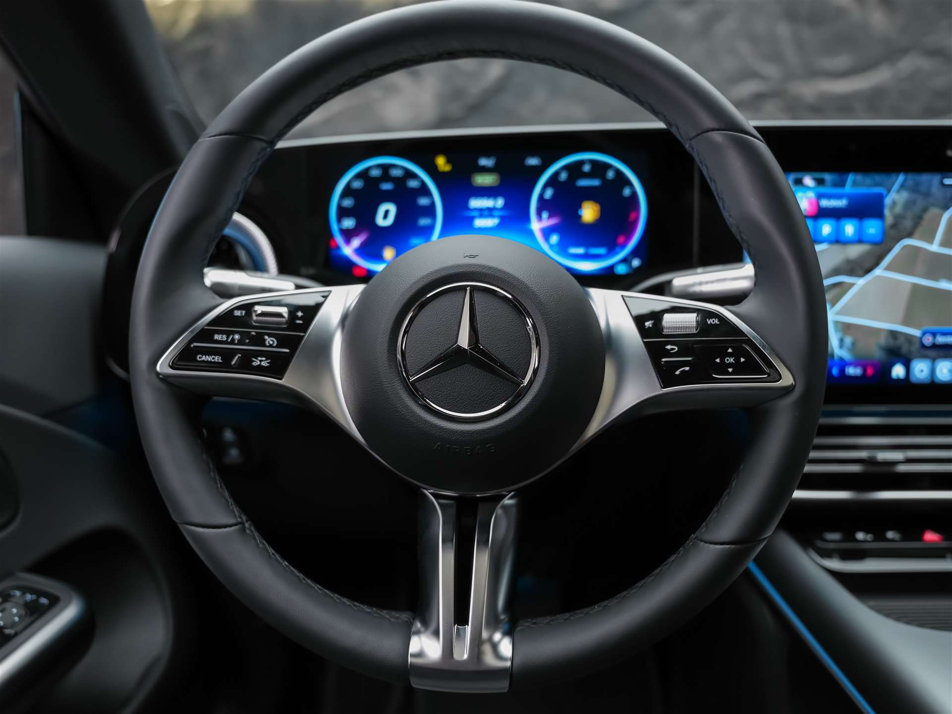 MERCEDES-BENZ CLA 200 8G-DCT *NEUES MODELL*Panorama*Abstandsregler*-image-25