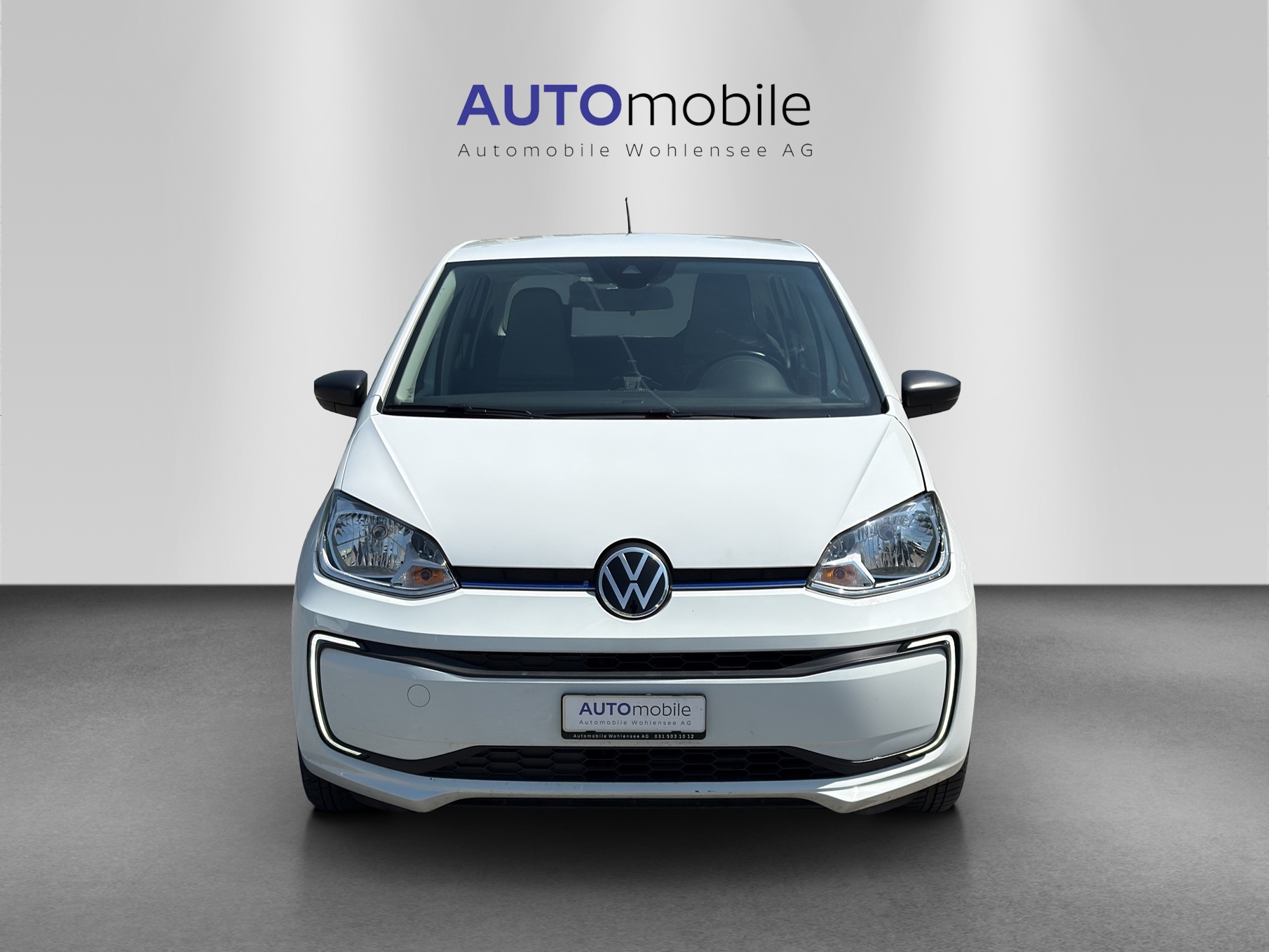 VW e-Up-showroom-element-2