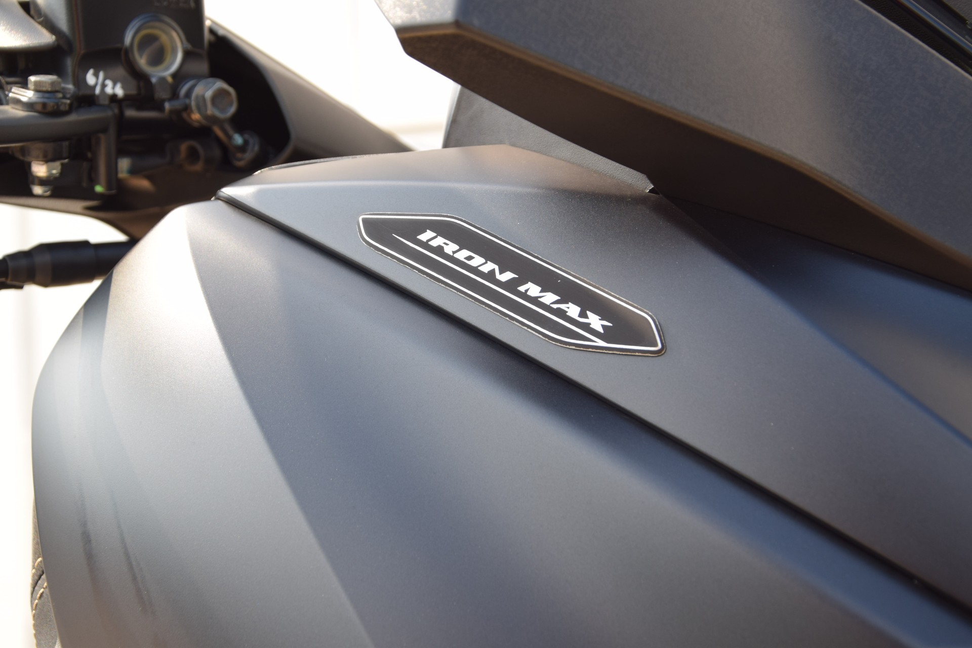 YAMAHA X-Max 300 Iron Max ABS-image-9